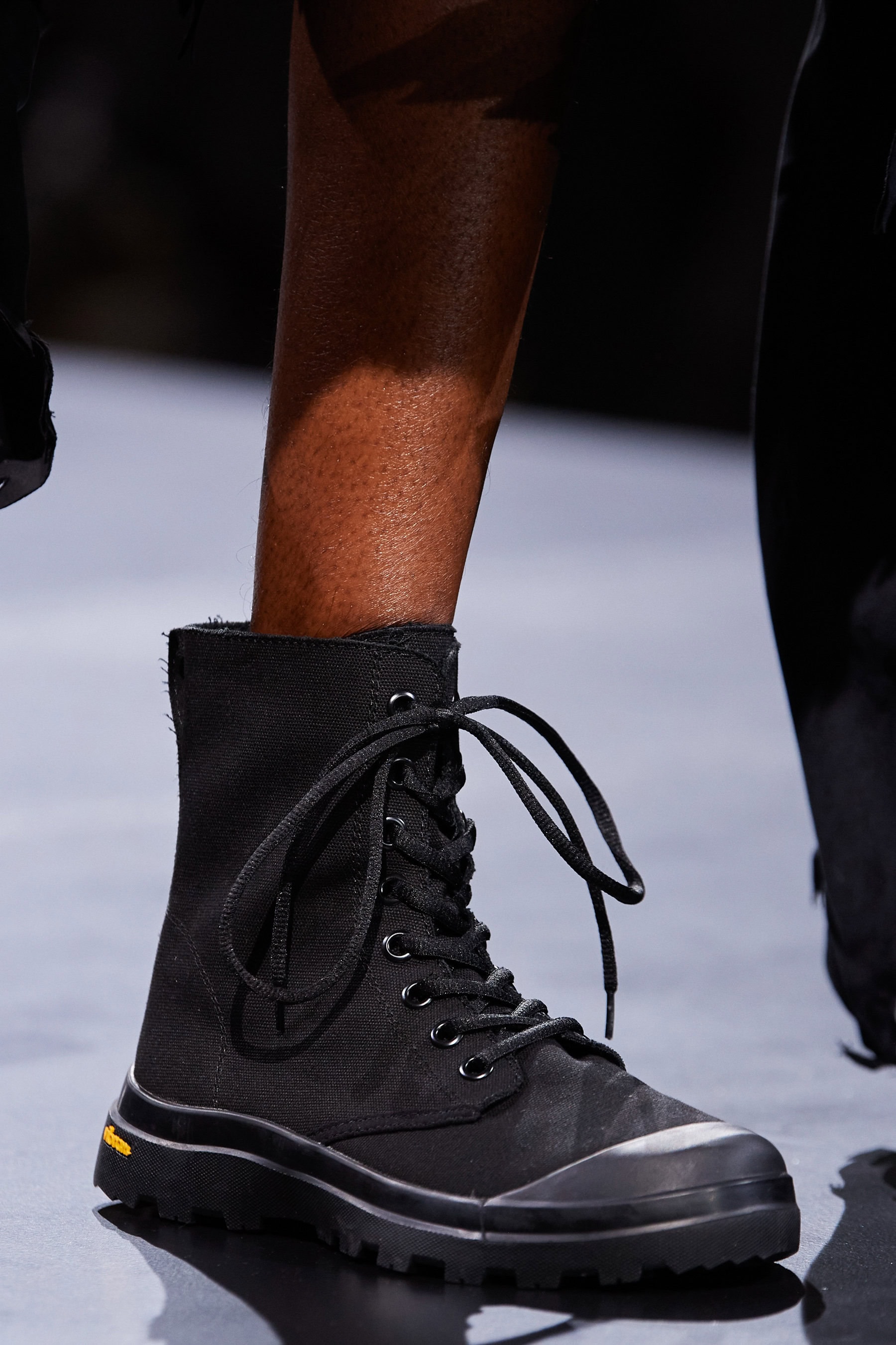 Yohji Yamamoto Spring 2021 Fashion Show Details