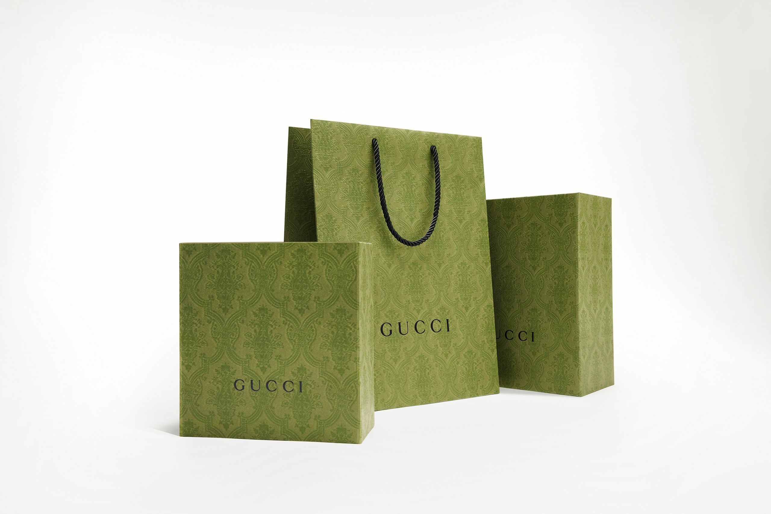 Build Designer tissue boxes out of your shopping bags! #Gucci 