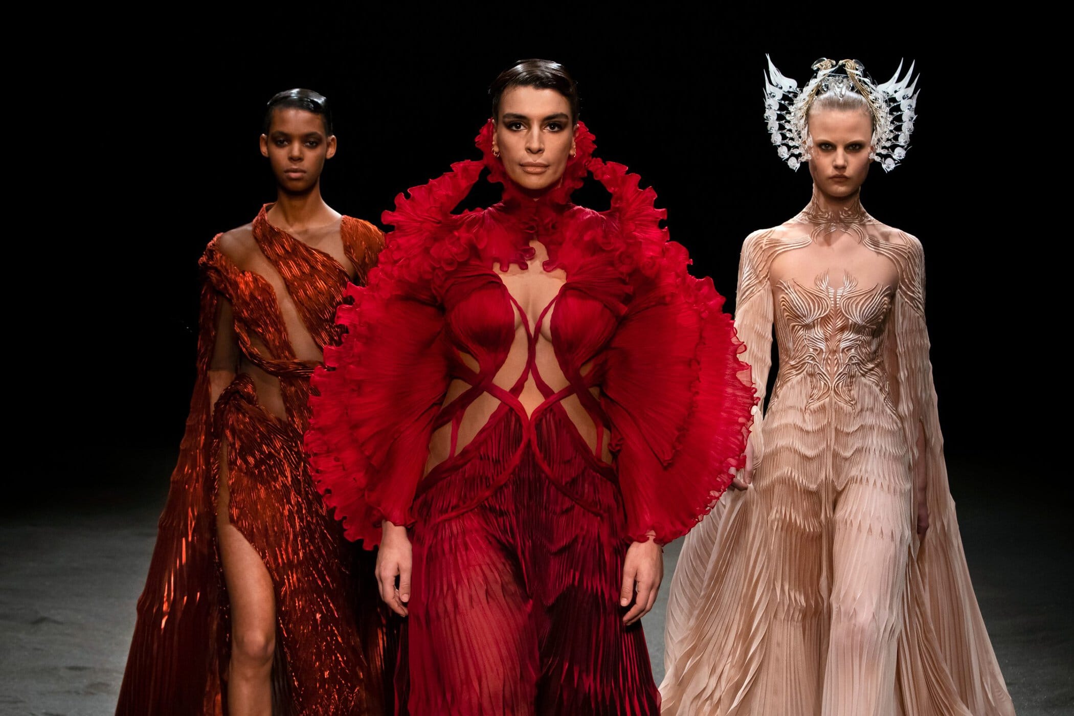 Ruffles Spring 2021 Couture Trend | The Impression