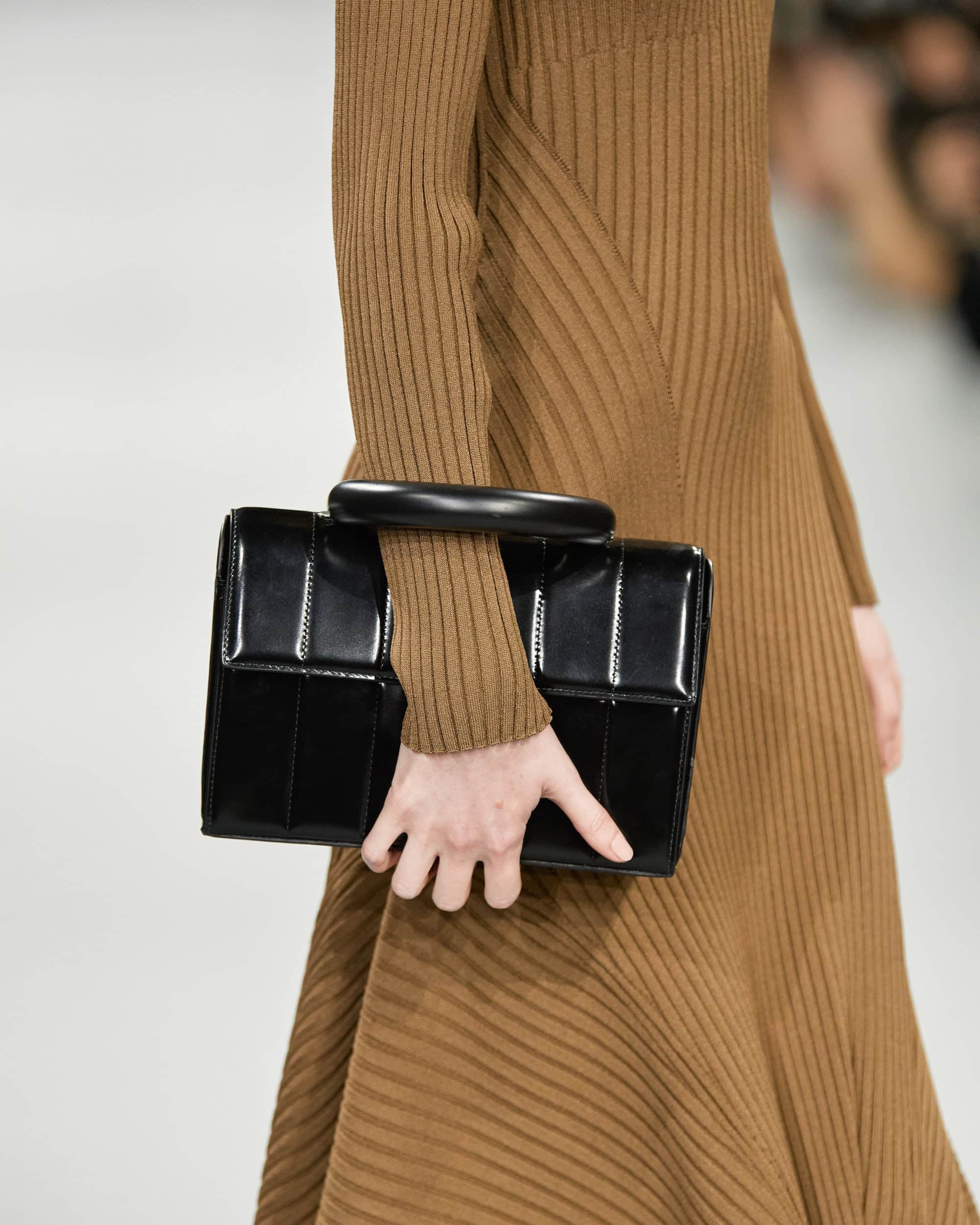 Ami Paris Fall 2021 Details