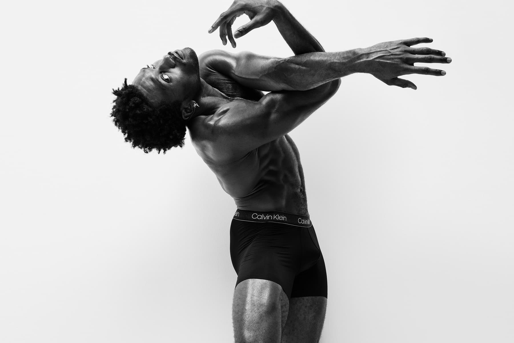 Calvin Klein Embraces Minimalism For Its Spring 2021 Campaign - GQ