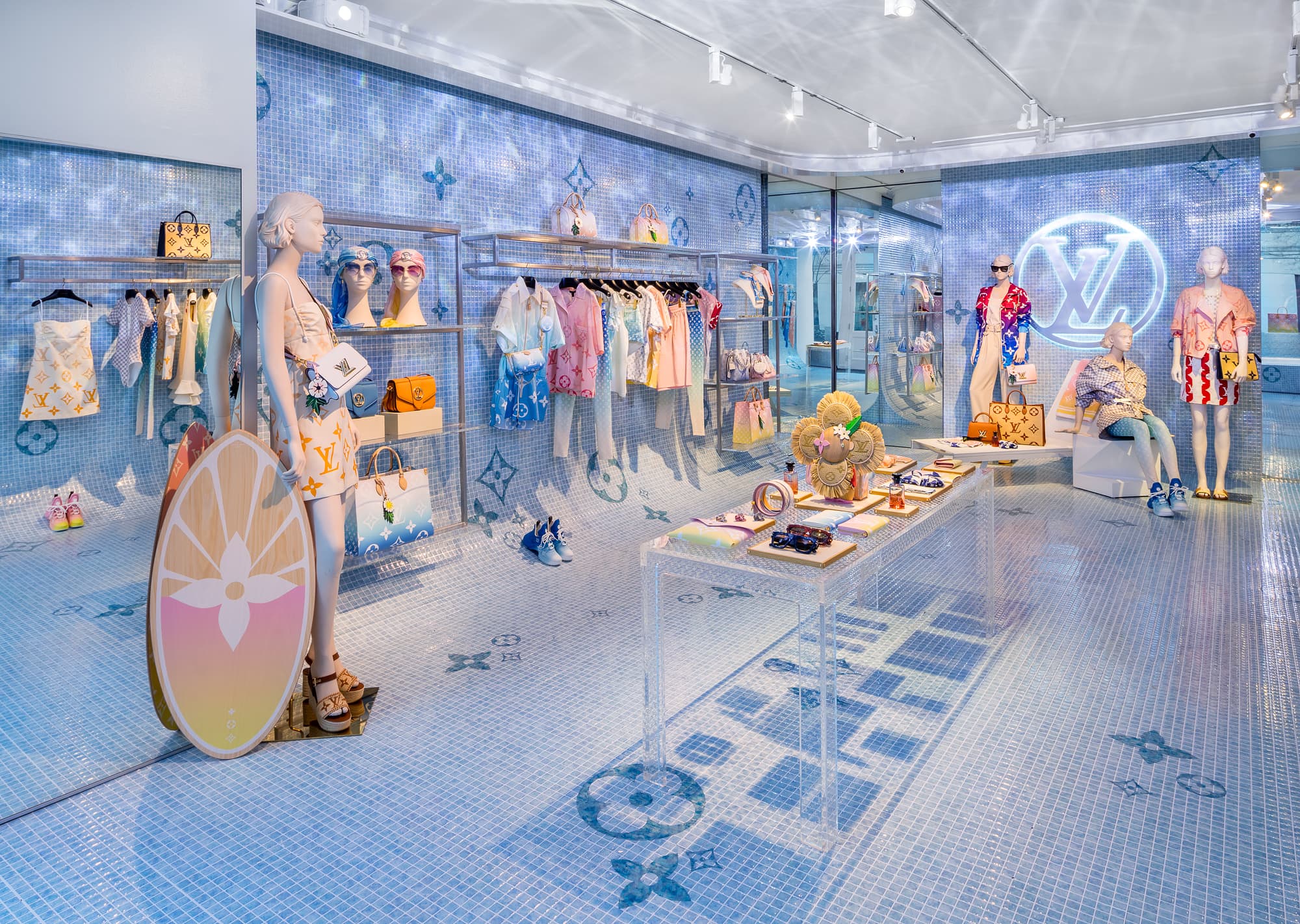 Last project pop-up summer LOUIS VUITTON for the reopening of