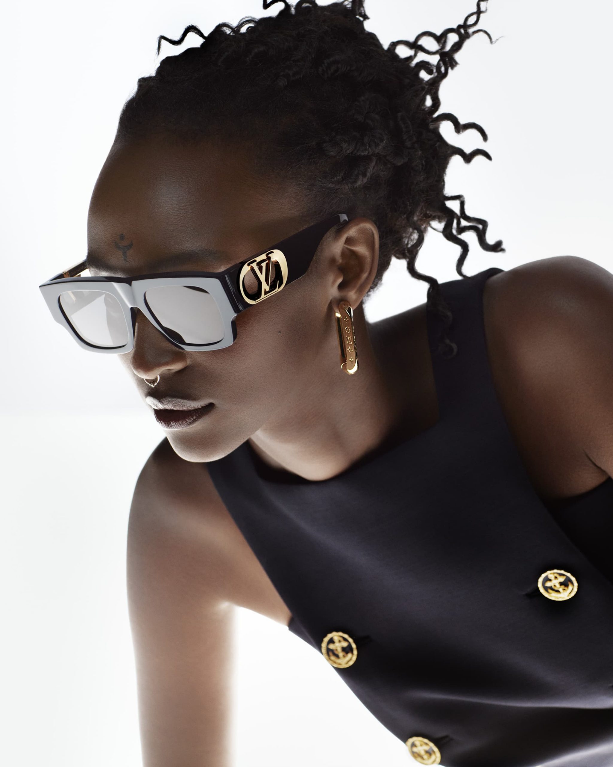 Louis Vuitton Summer 2021 Campaign - fashionotography