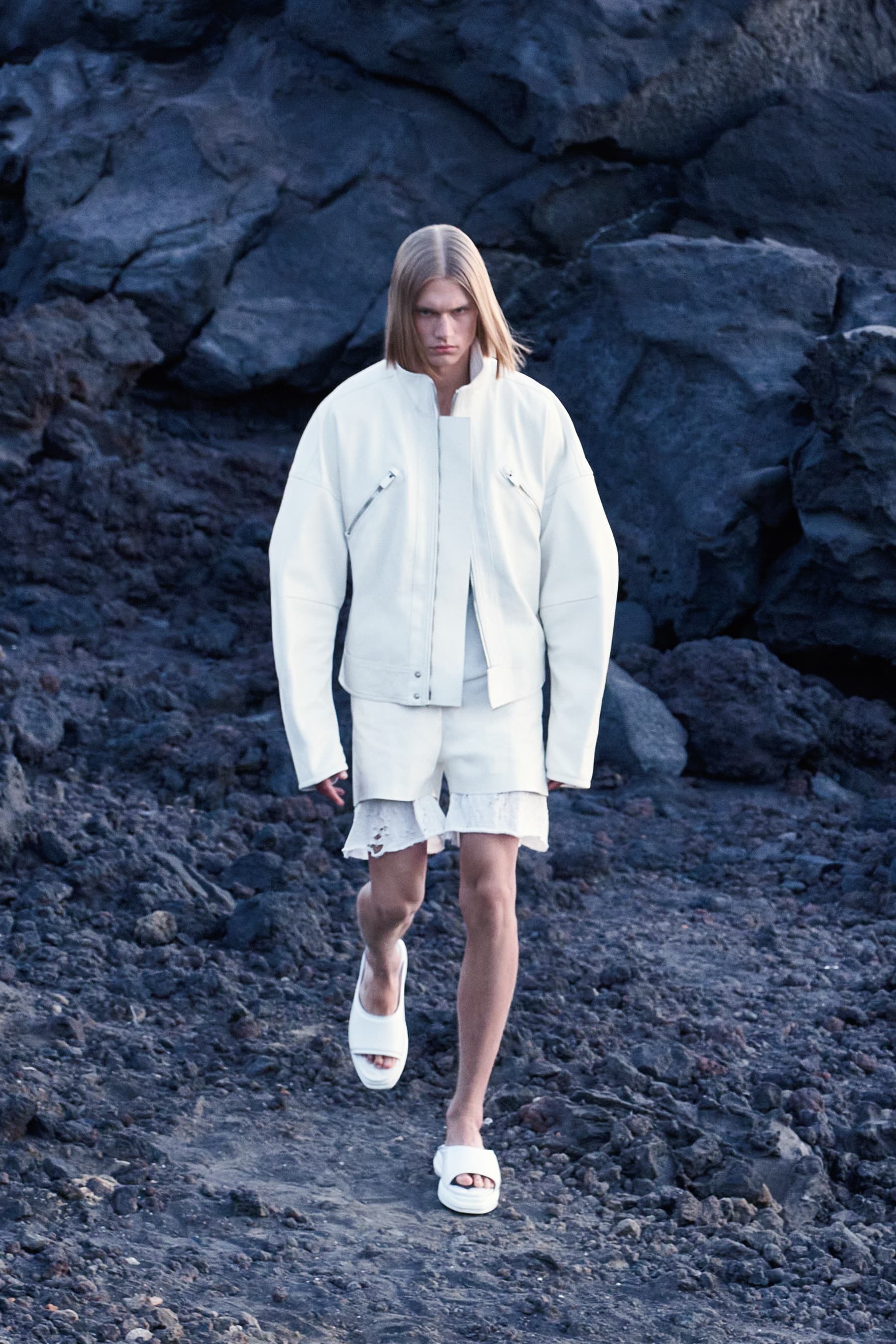 Louis Vuitton 2018 Asymmetrical Leather Vest Off-White