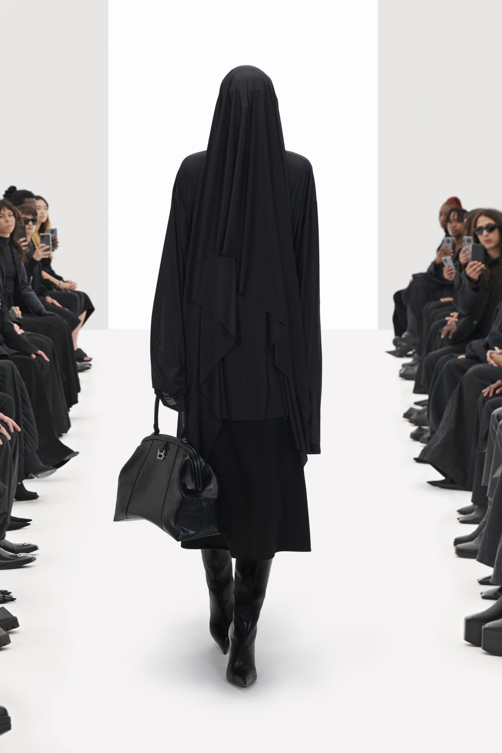 Balenciaga Spring 2022 Fashion Show The Impression