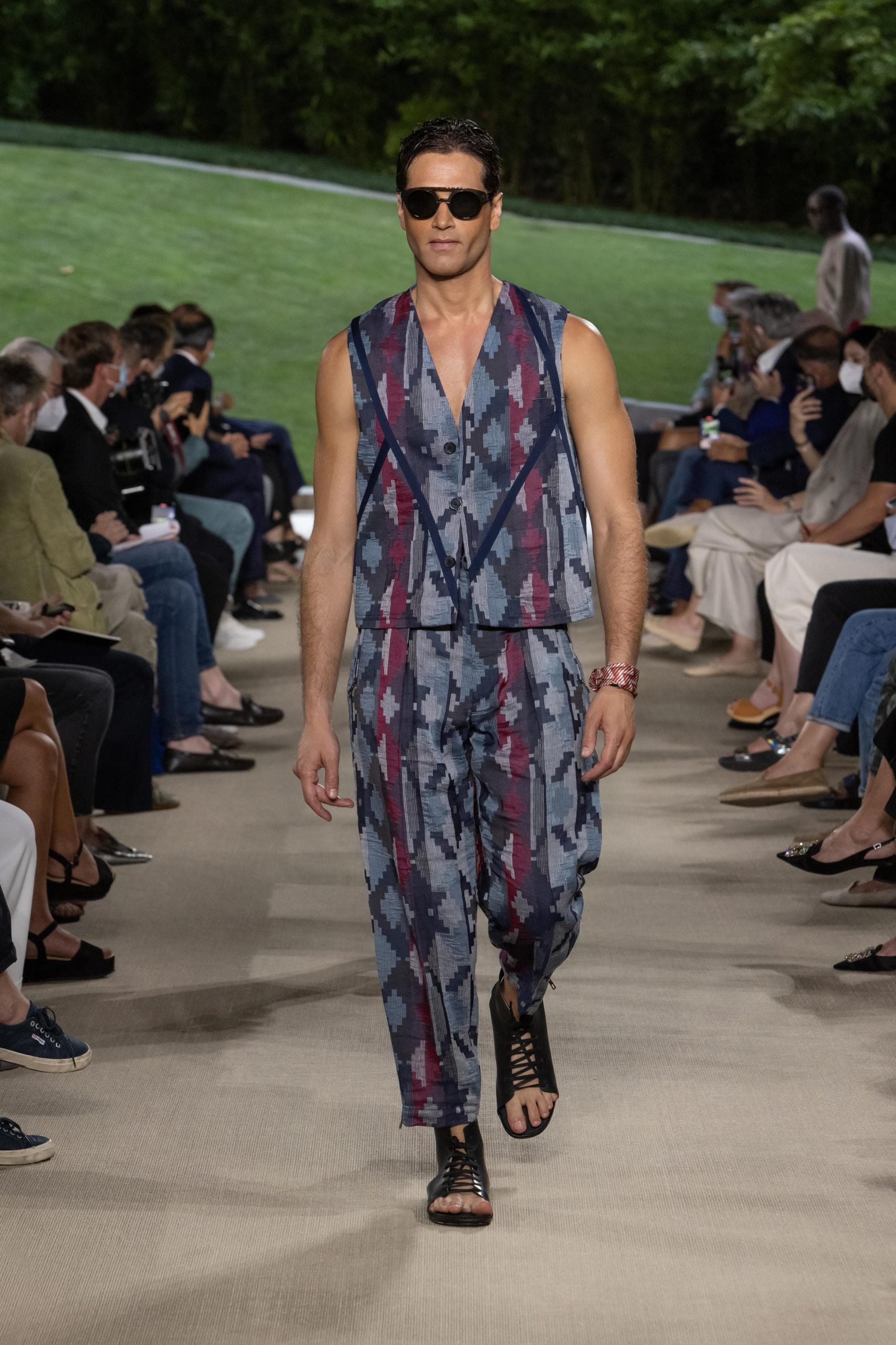 Giorgio Armani Spring Summer 2022 Men Fashion Show