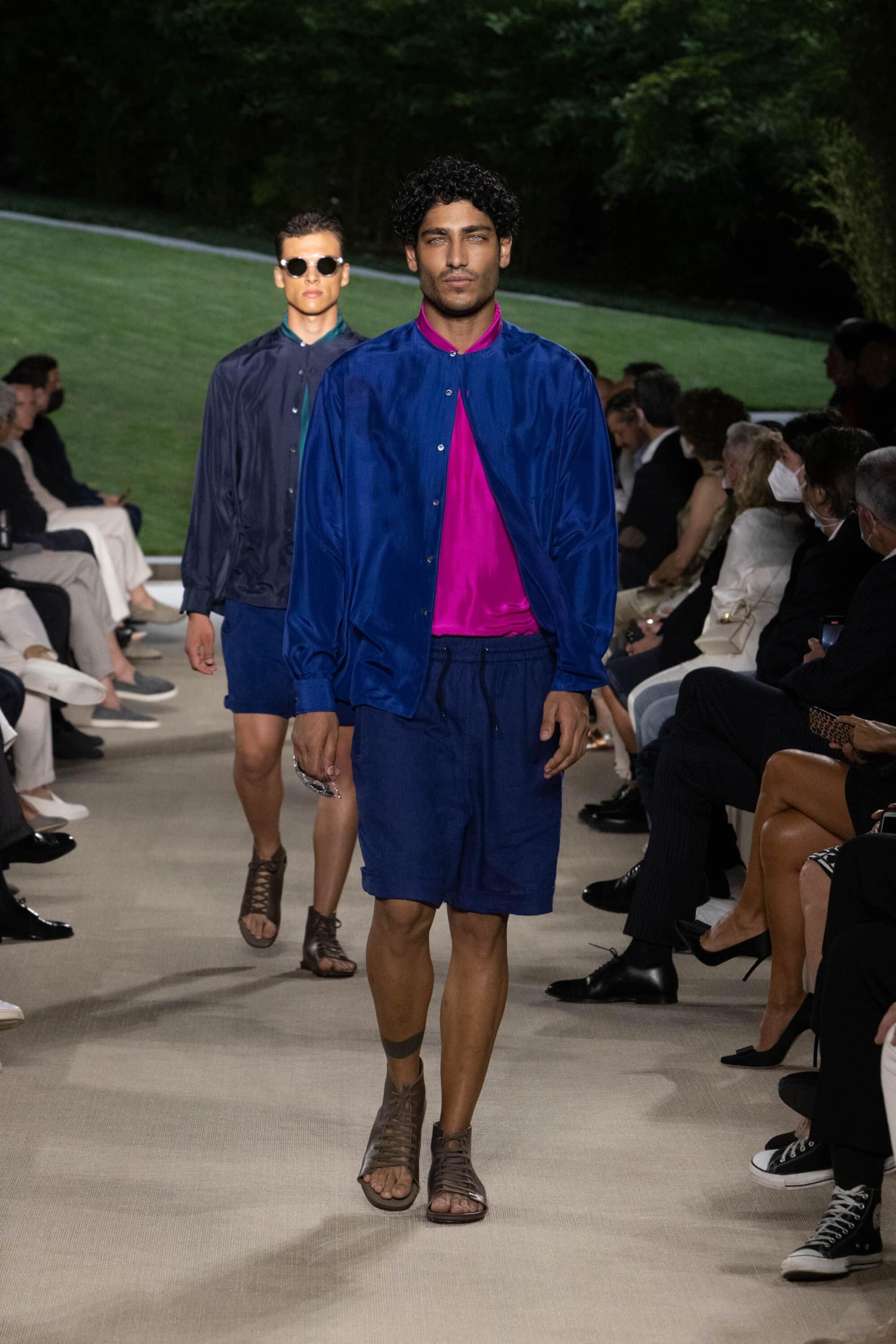 Giorgio Armani Spring 2022 Men's Fashion Show | The Impression