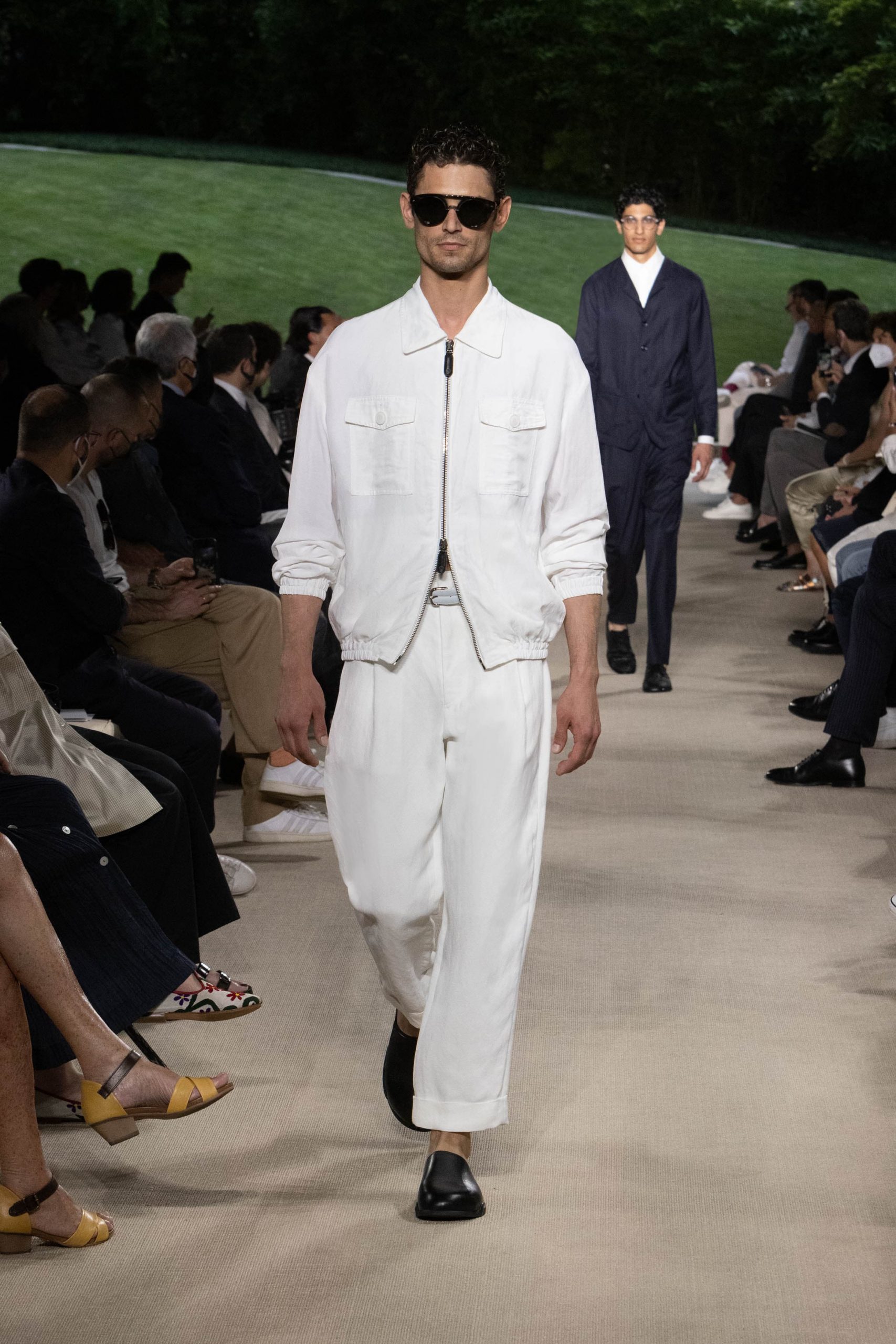 Giorgio Armani Spring 2022 Men's Fashion Show | The Impression