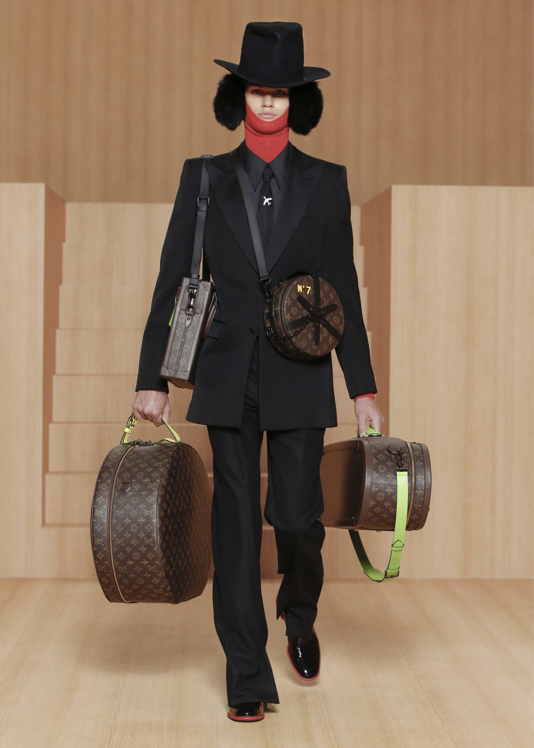 Louis Vuitton Spring 2022 Men's Fashion Show The Impression