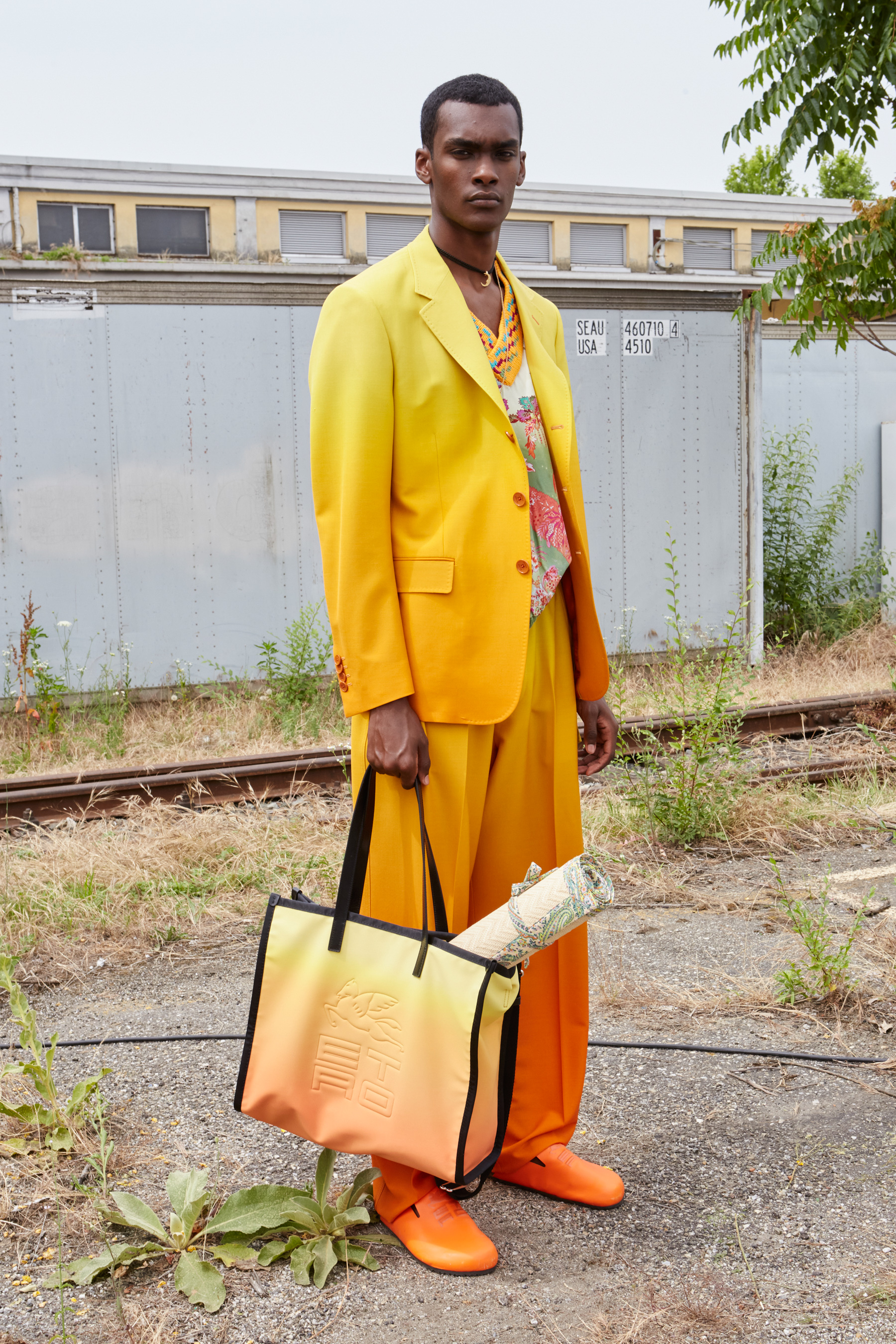 Etro Spring 2022 Men's Backstage