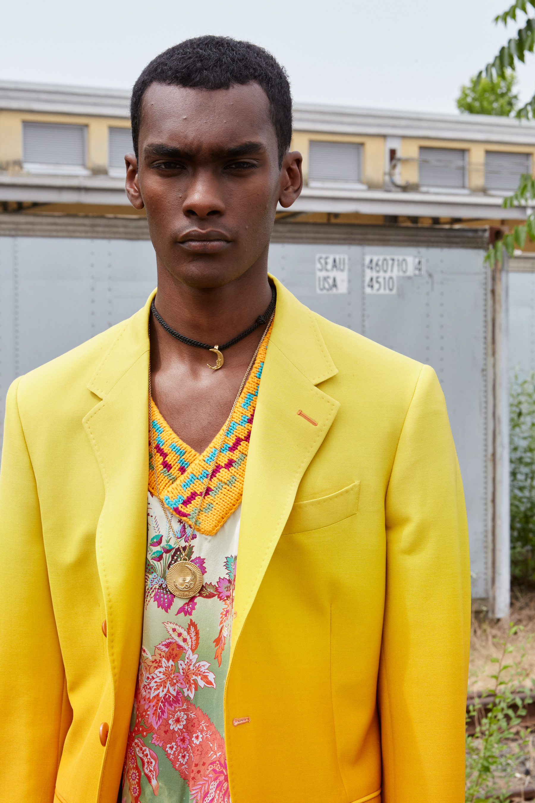 Etro Spring 2022 Men's Backstage | The Impression