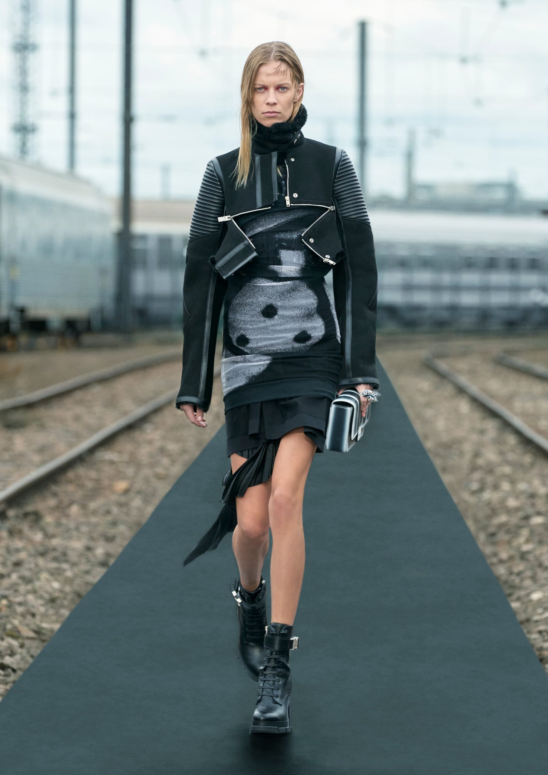 Givenchy Resort 2022 Fashion Show | The Impression
