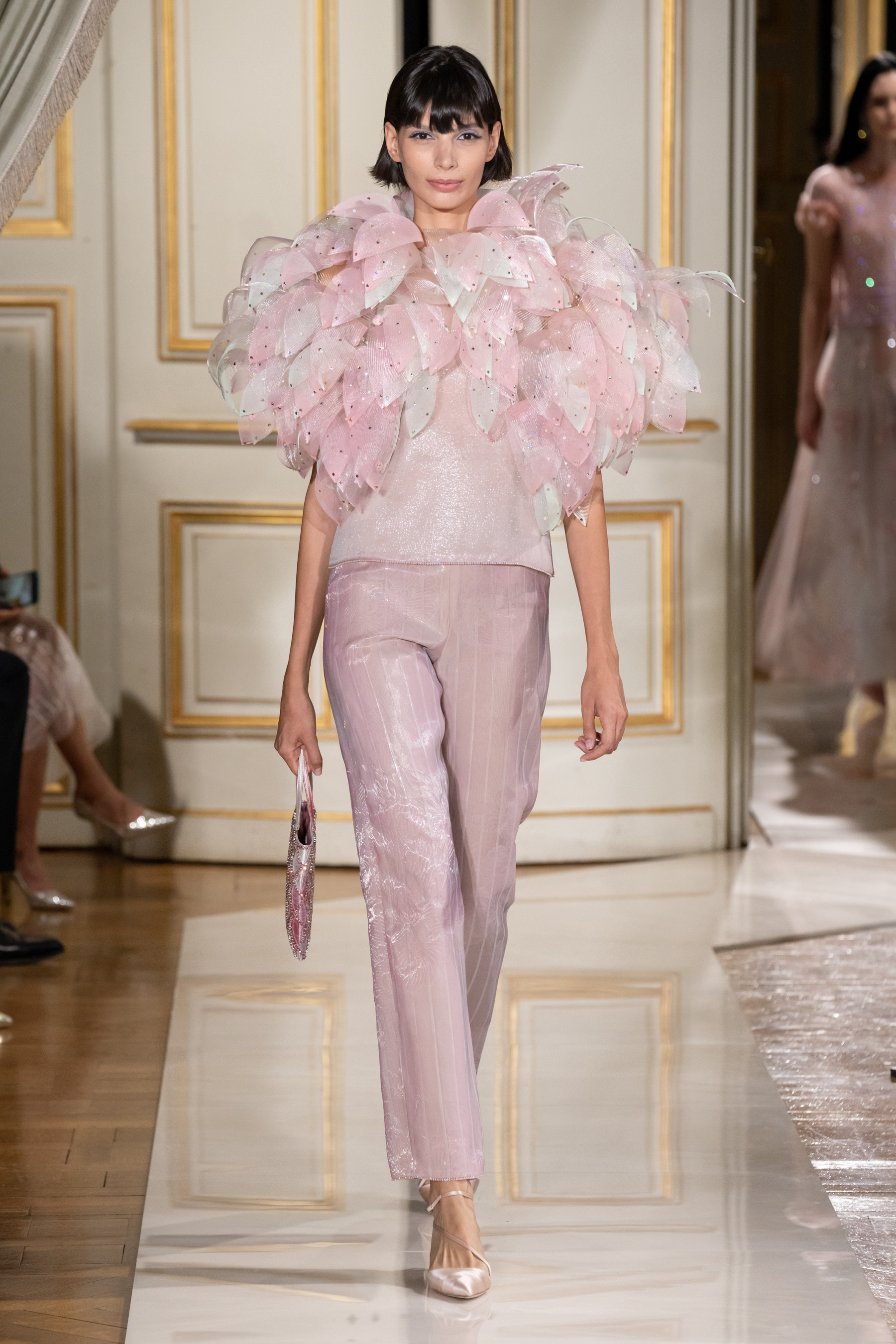 Giorgio Armani Prive Fall 2021 Couture  Fashion Show