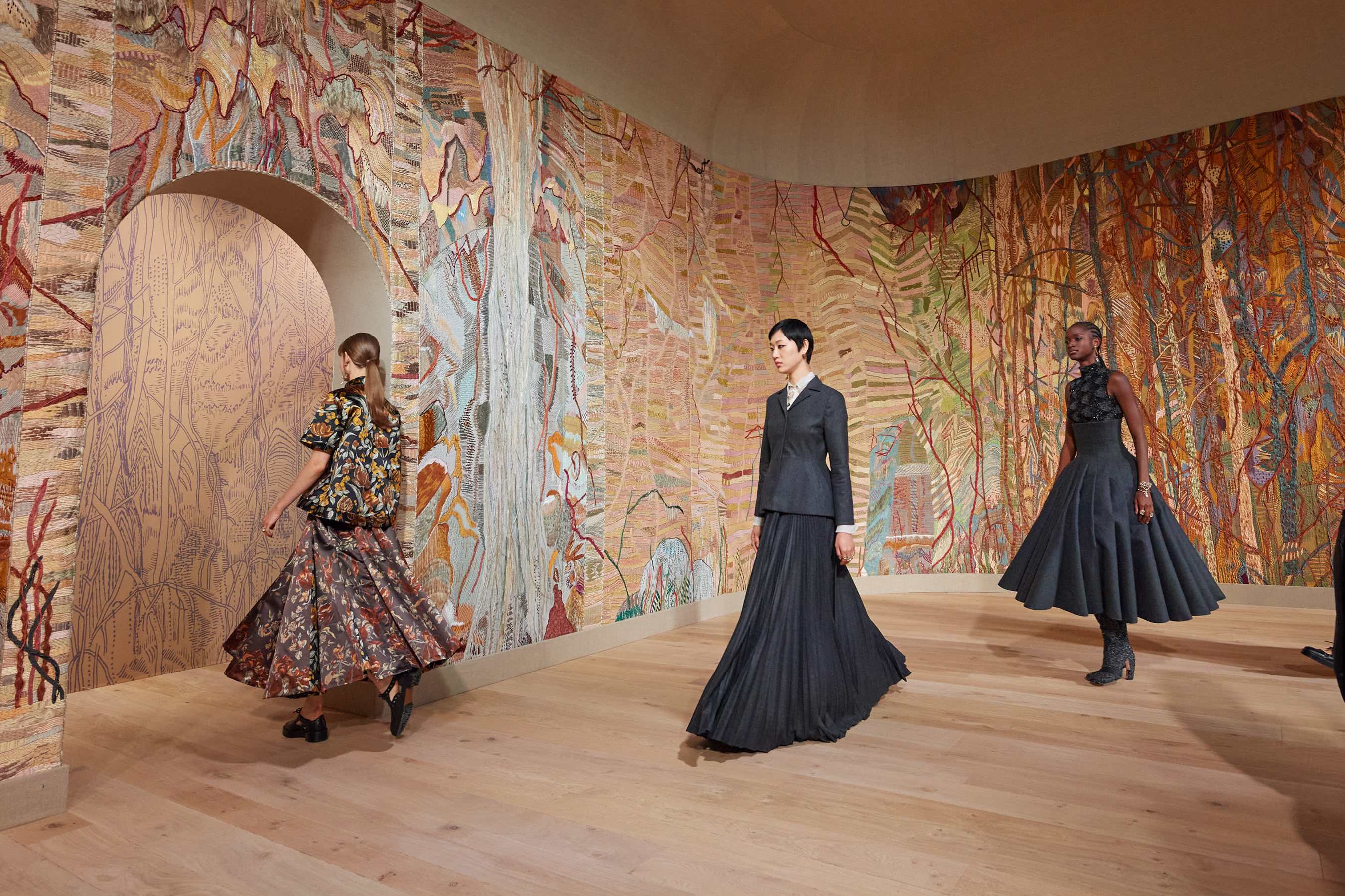 Christian Dior Fall 2021 Couture Atmosphere Fashion Show