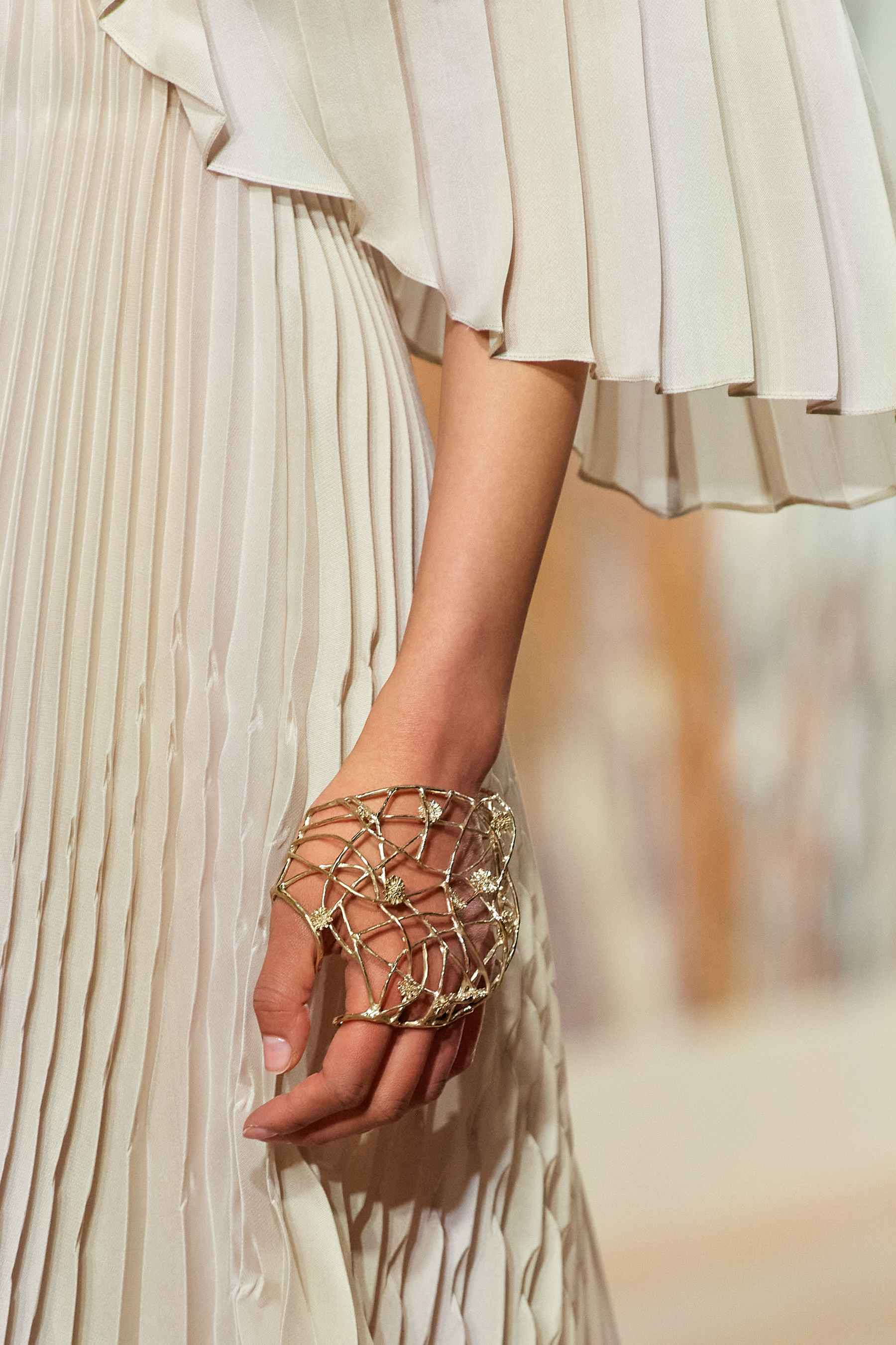 Christian Dior Fall 2021 Couture Details Fashion Show | The Impression