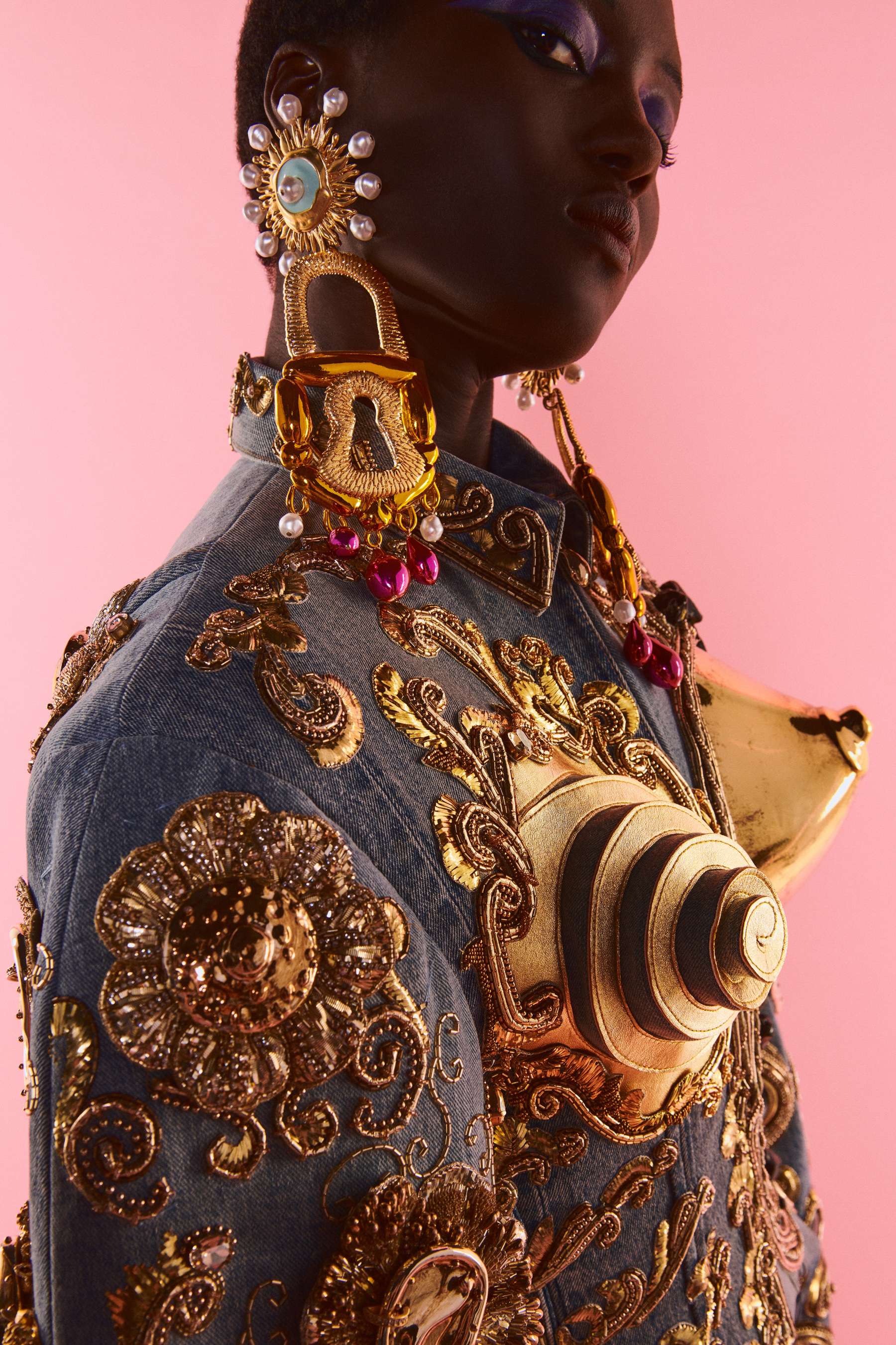 Schiaparelli Fall 2021 Couture Details Fashion Show