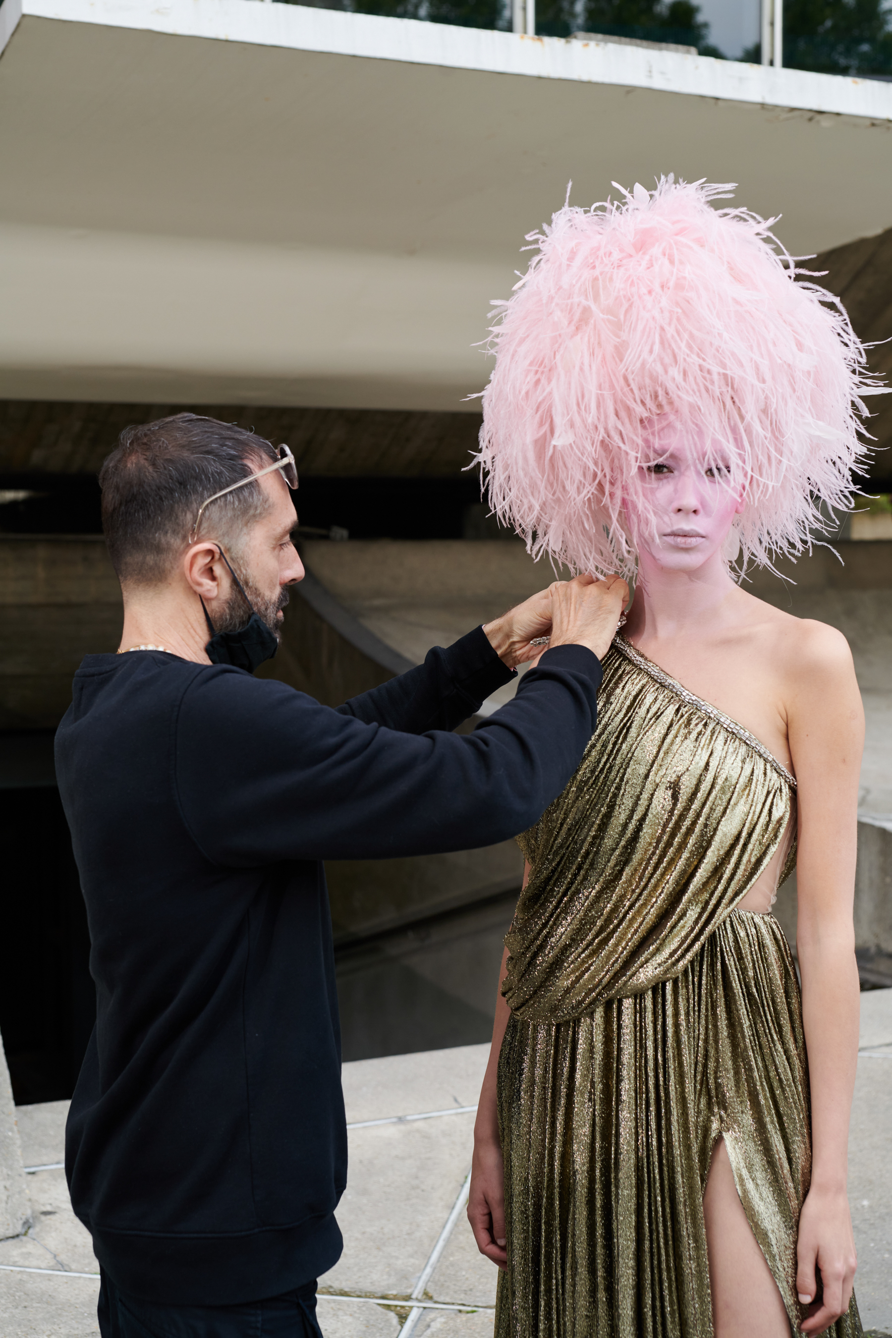 Giambattista Valli Fall 2021 Couture Backstage Fashion Show