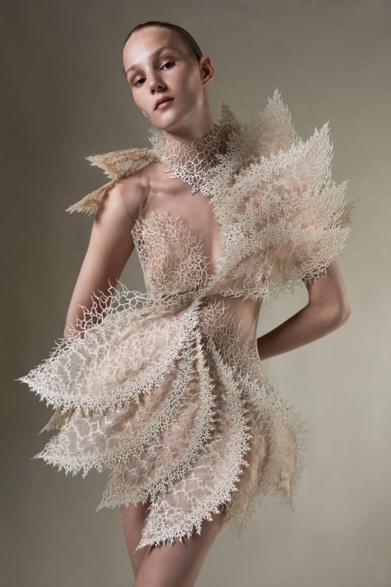 Iris Van Herpen Fall 2021 Couture  Fashion Show