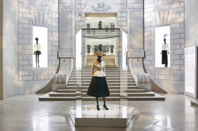 Christian Dior Couturier du reve Paris