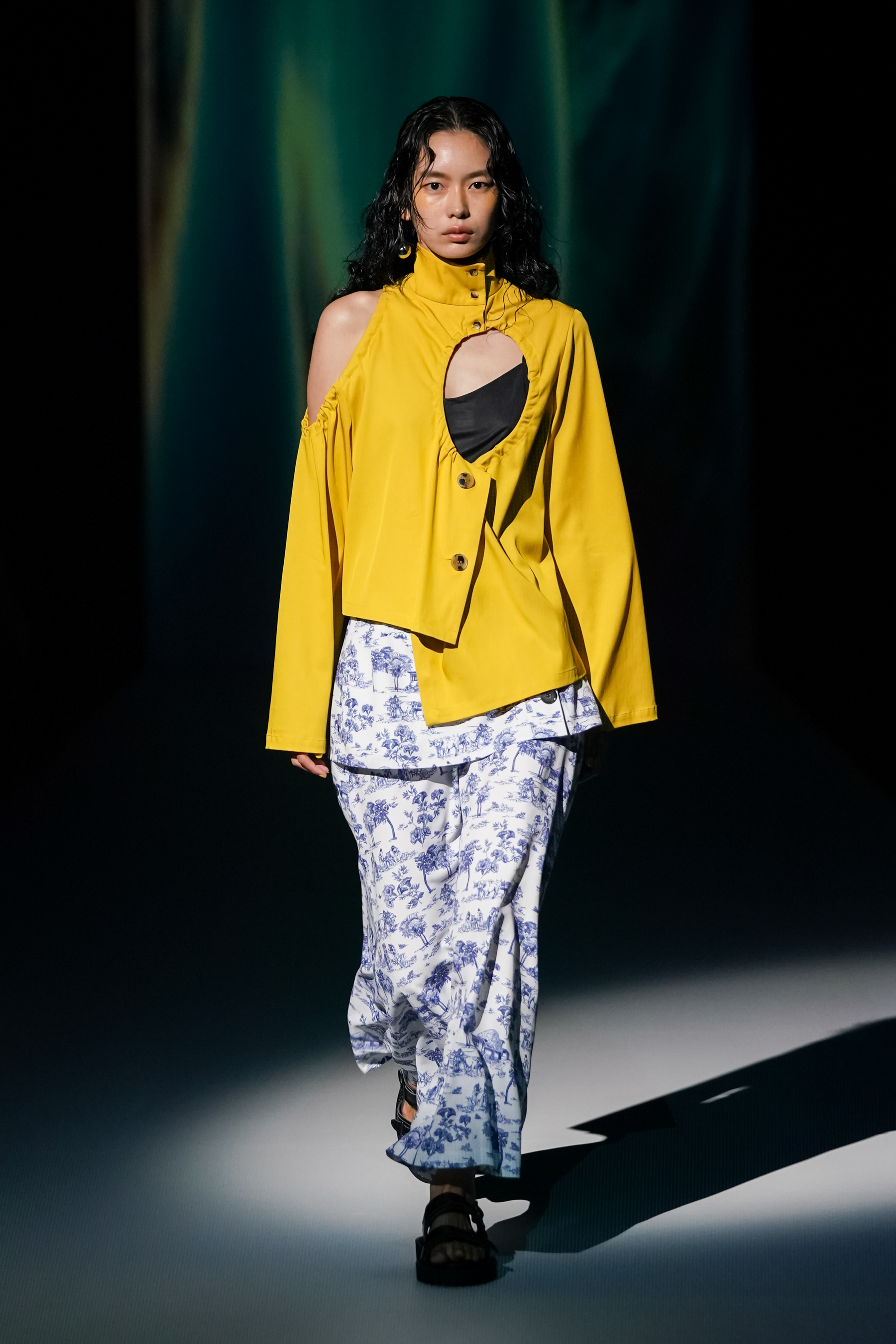 Mikage Shin Spring 2022  Fashion Show