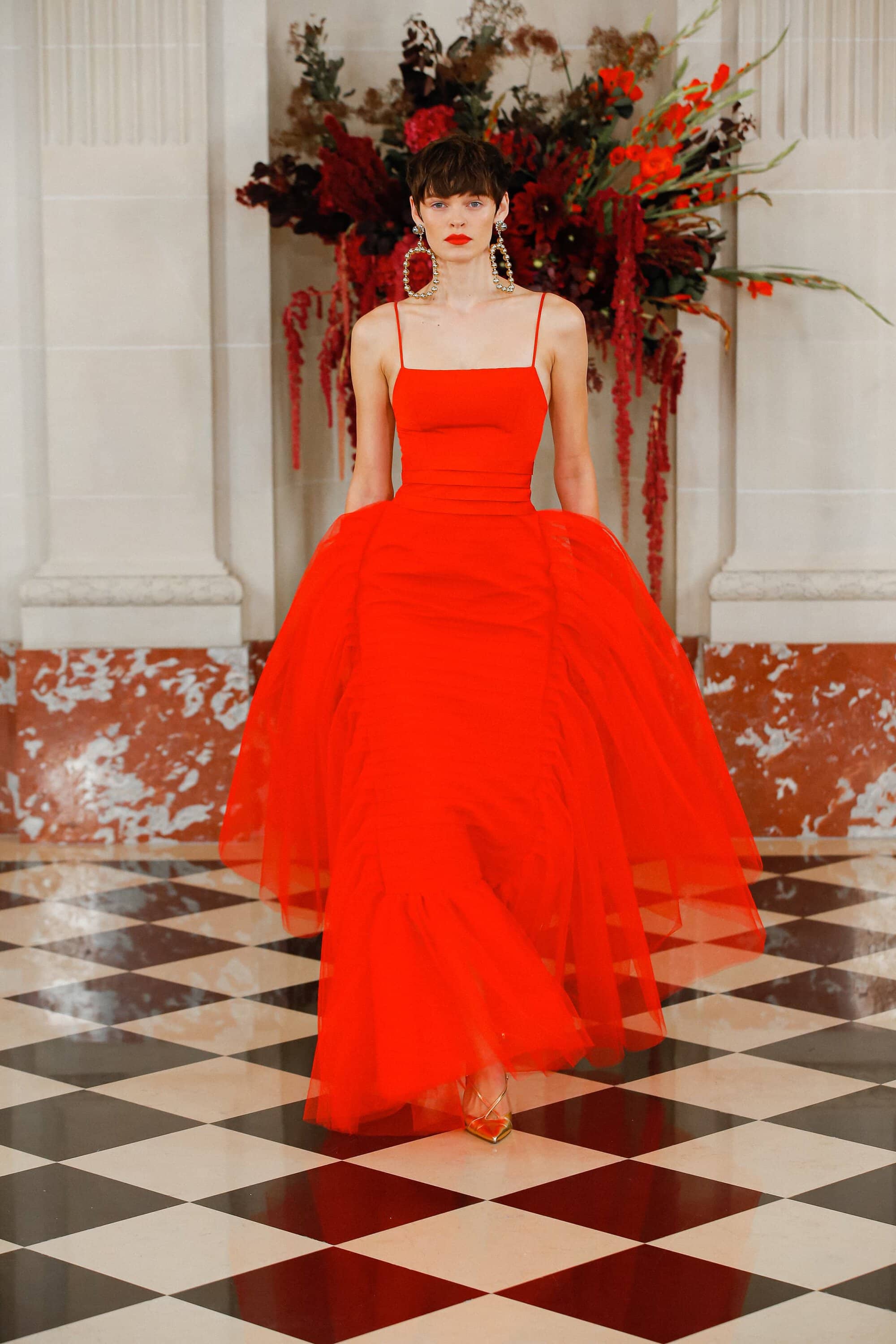 美品 CH CAROLINA HERRERA バルーンコート M相当 リボン CarolinaHerrera_SS22_39.jpg