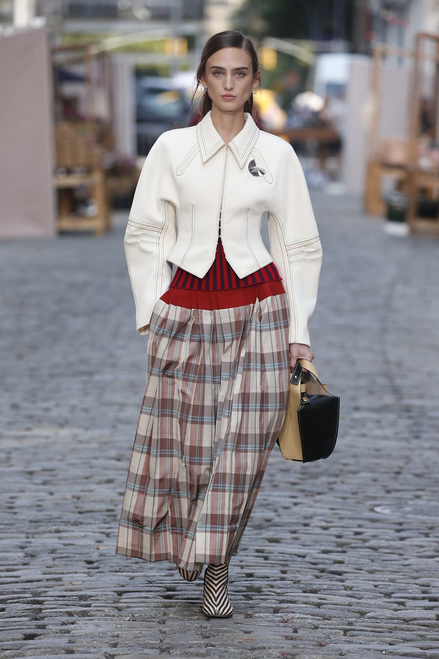 Tory Burch Design Fall 2021 - Style Charade