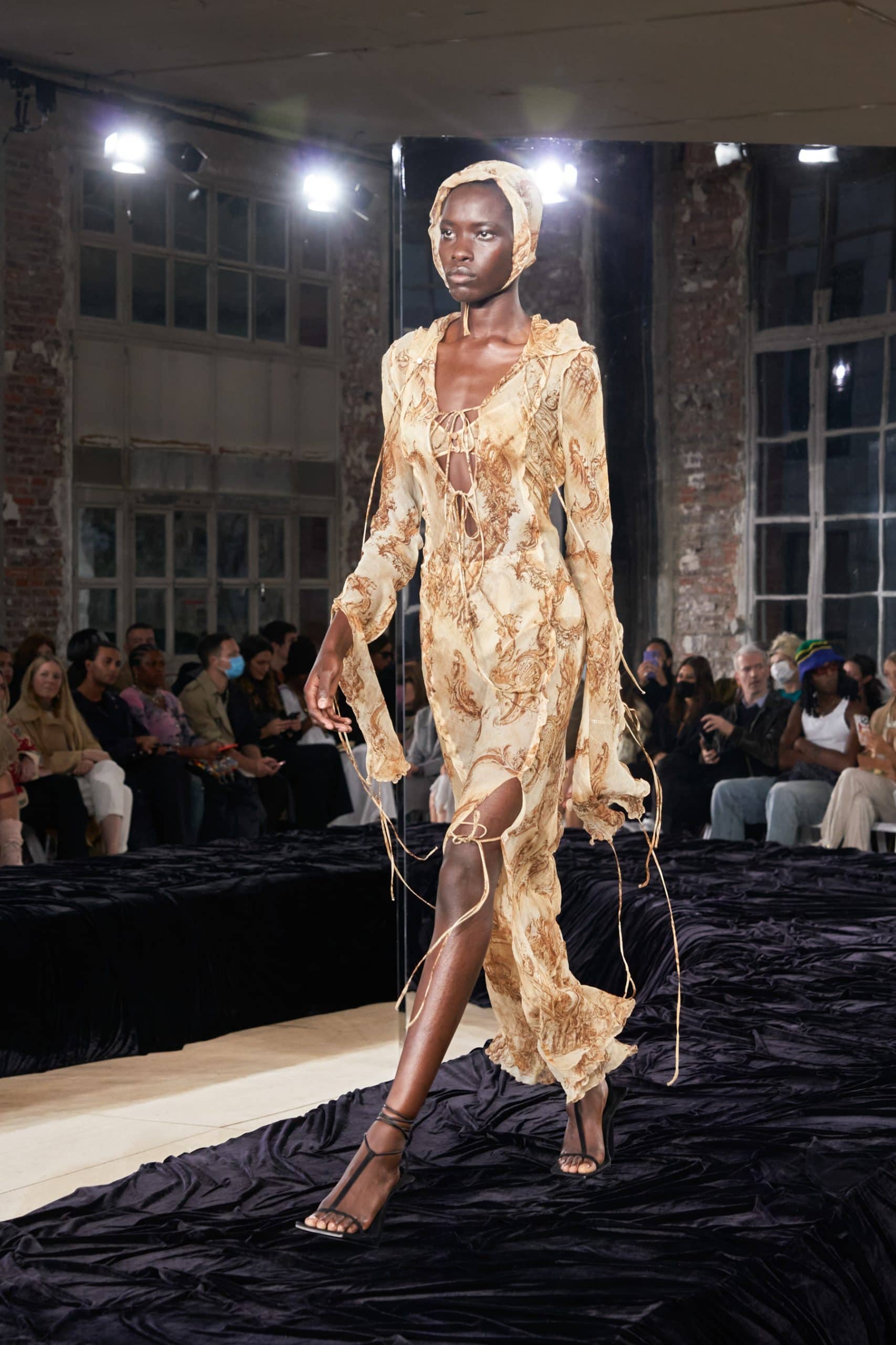 Acne Studios Spring 2022 Fashion Show