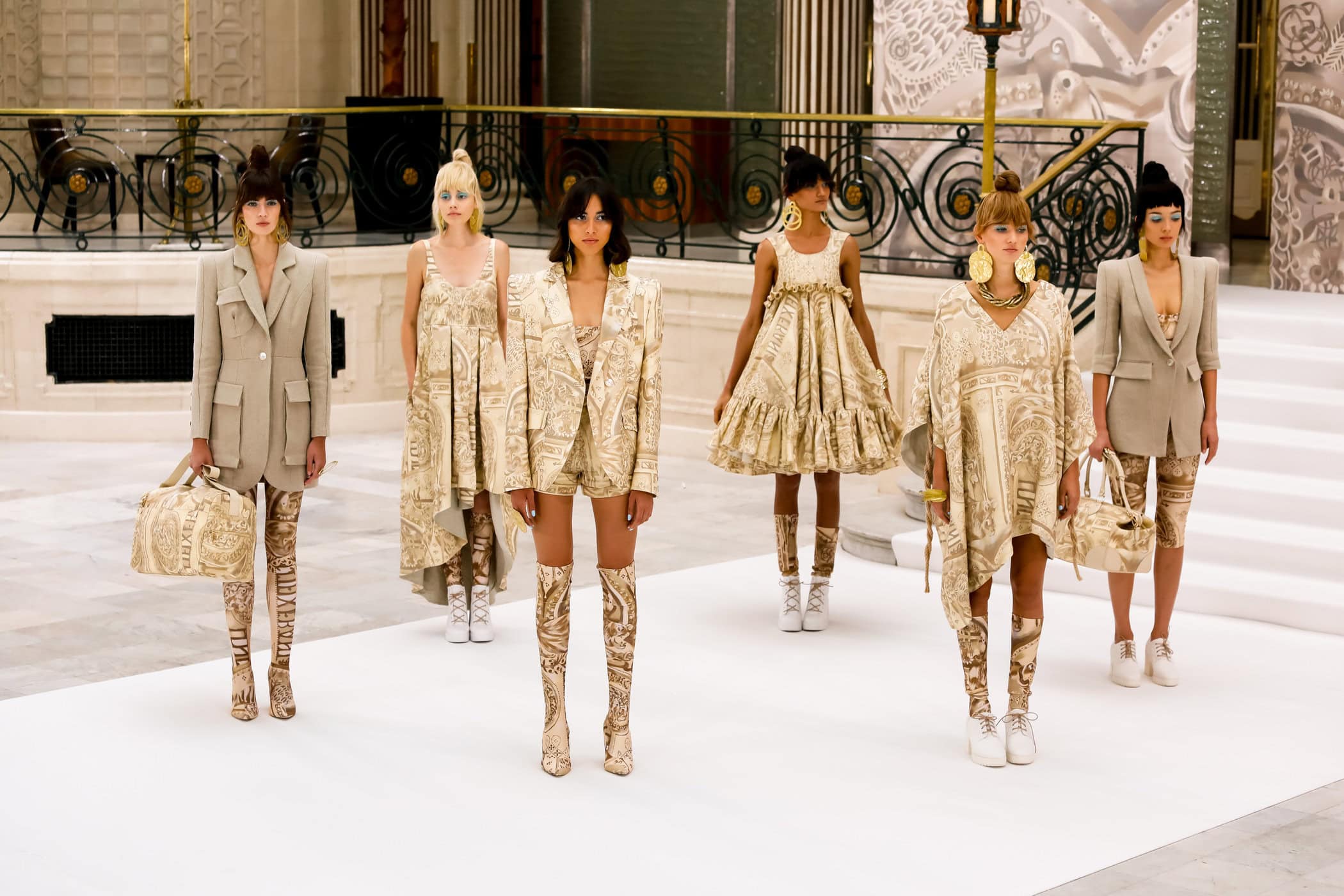 Paul Costelloe Spring 2022 Atmosphere Fashion Show