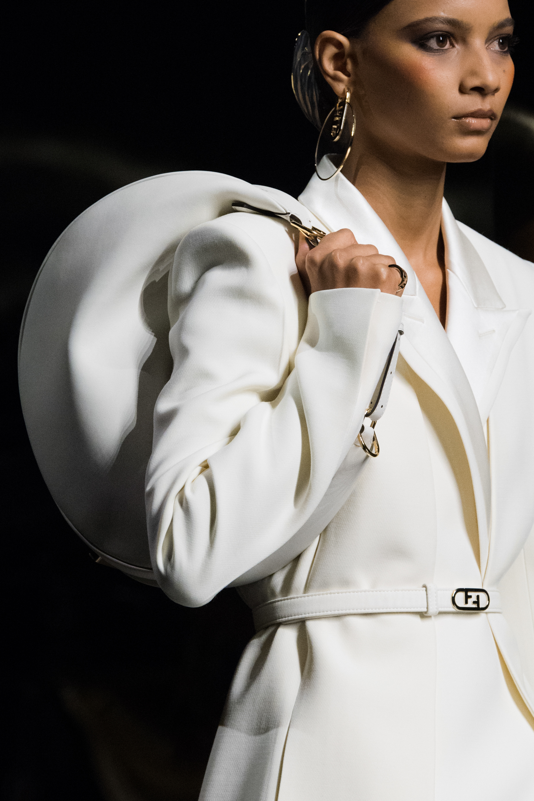 Fendi Spring 2022 Details Fashion Show