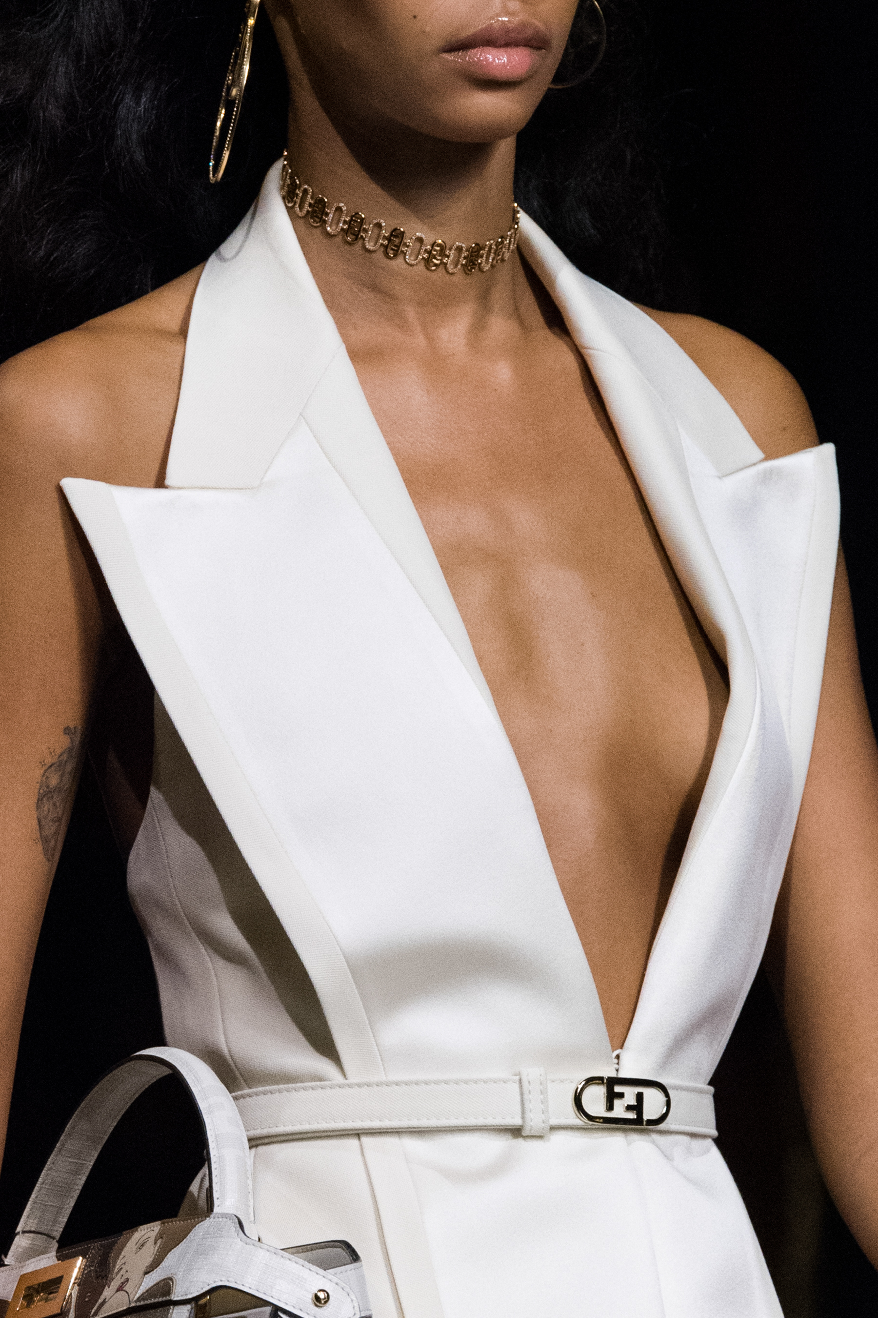 Fendi Spring 2022 Details Fashion Show