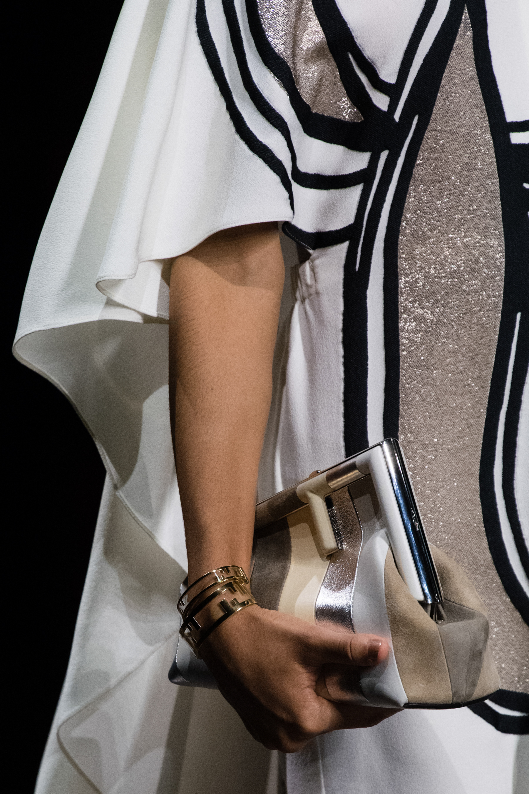 Fendi Spring 2022 Details Fashion Show