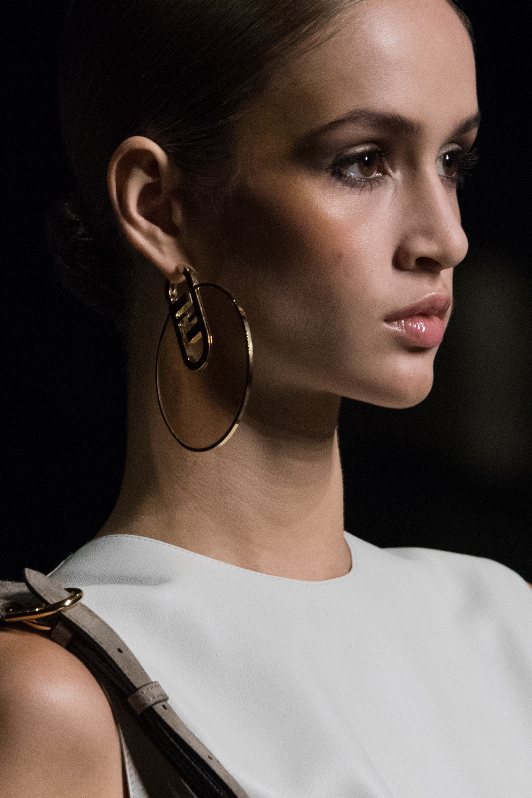 Fendi Spring 2022 Details Fashion Show