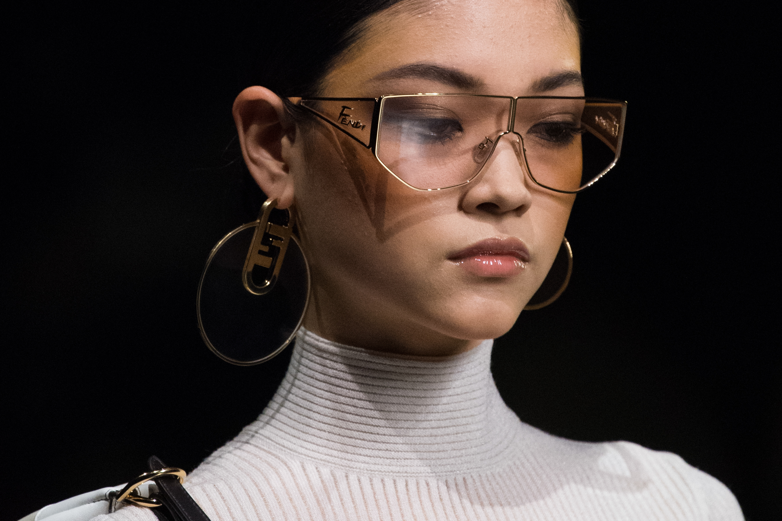 Fendi Spring 2022 Details Fashion Show