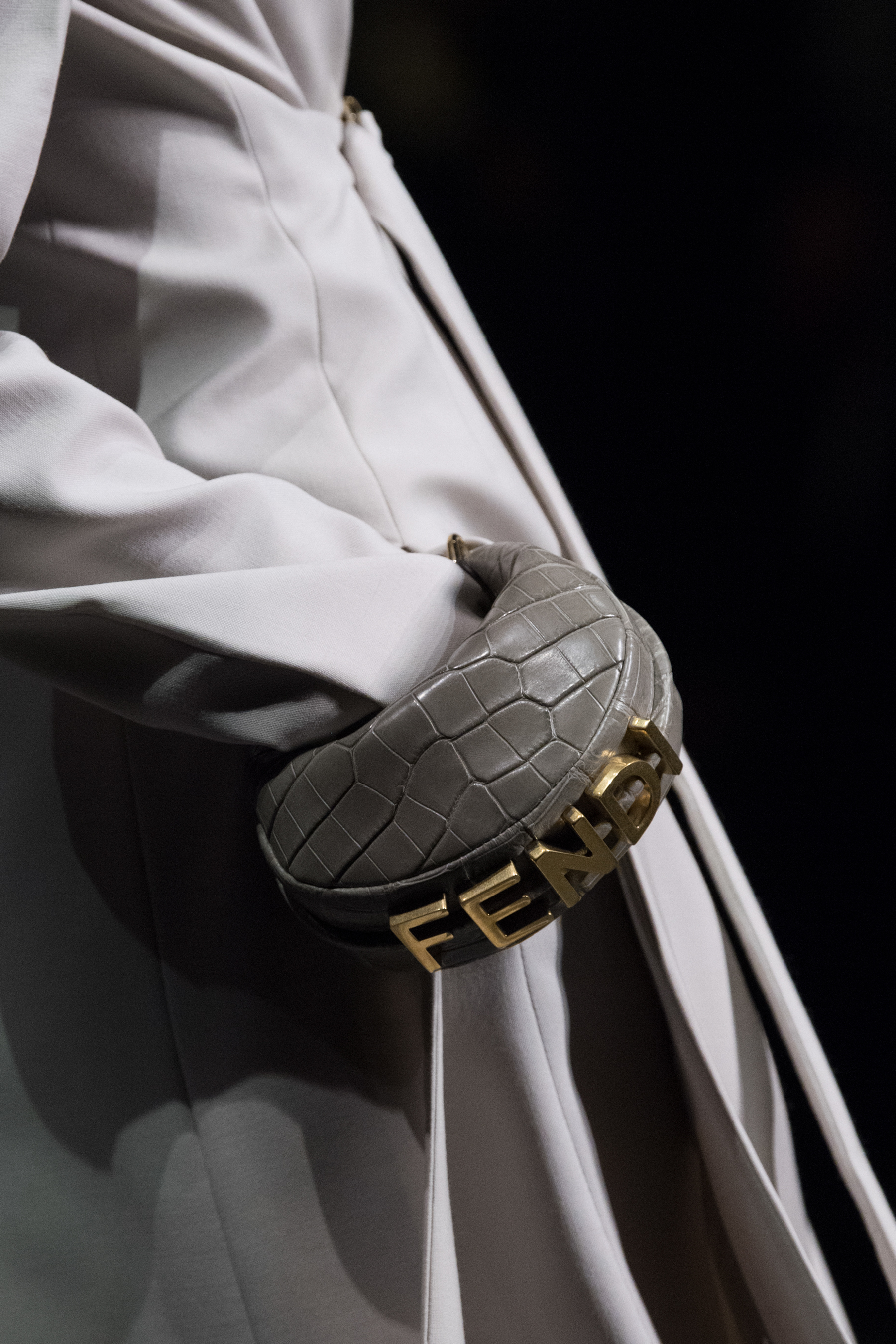 Fendi Spring 2022 Details Fashion Show