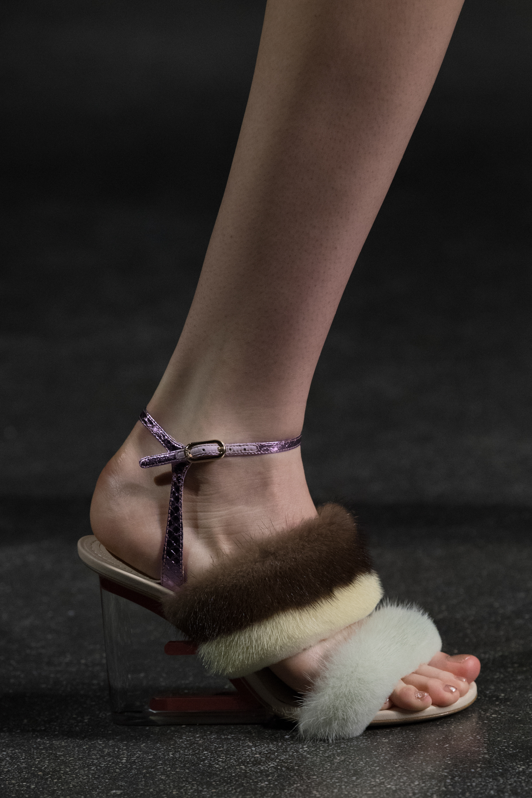 Fendi Spring 2022 Details Fashion Show