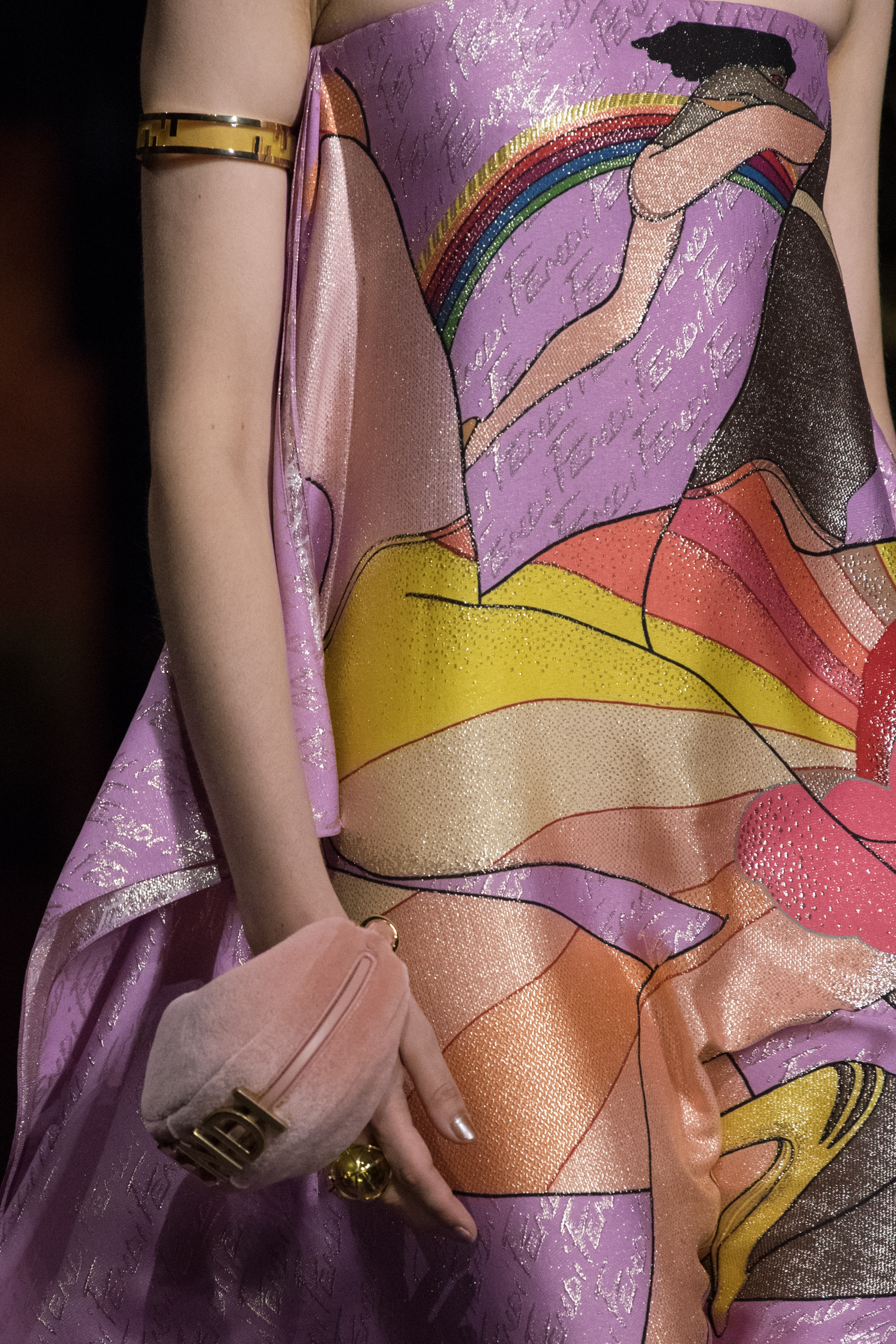 Fendi Spring 2022 Details Fashion Show