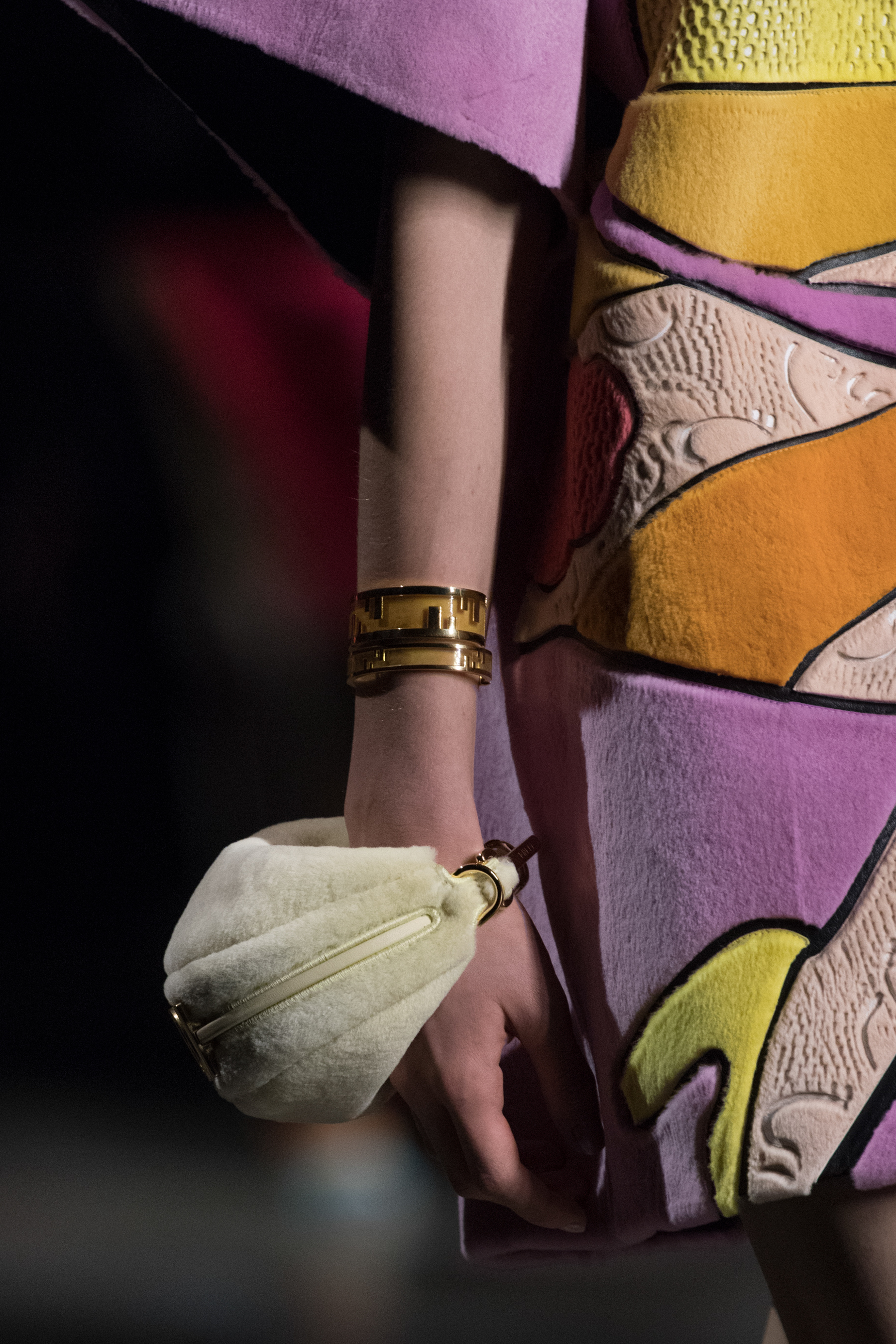 Fendi Spring 2022 Details Fashion Show