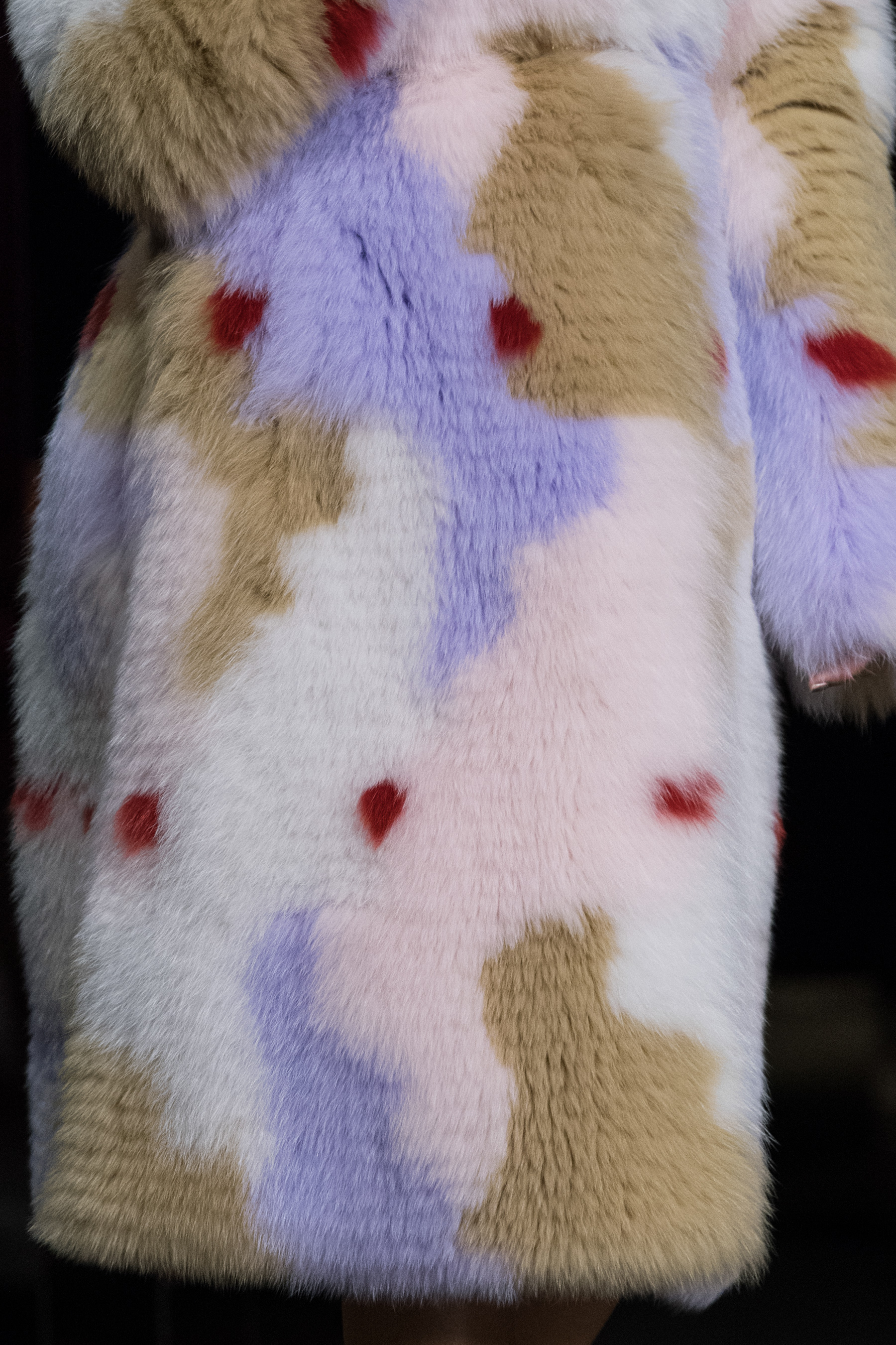 Fendi Spring 2022 Details Fashion Show