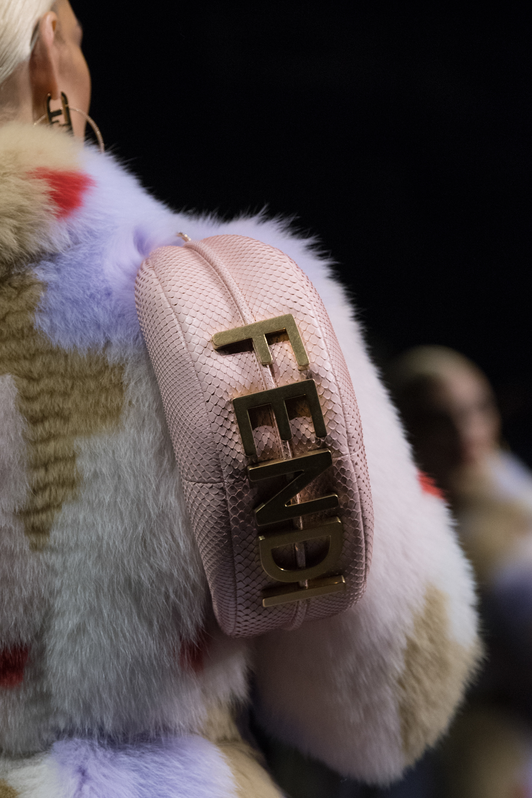 Fendi Spring 2022 Details Fashion Show