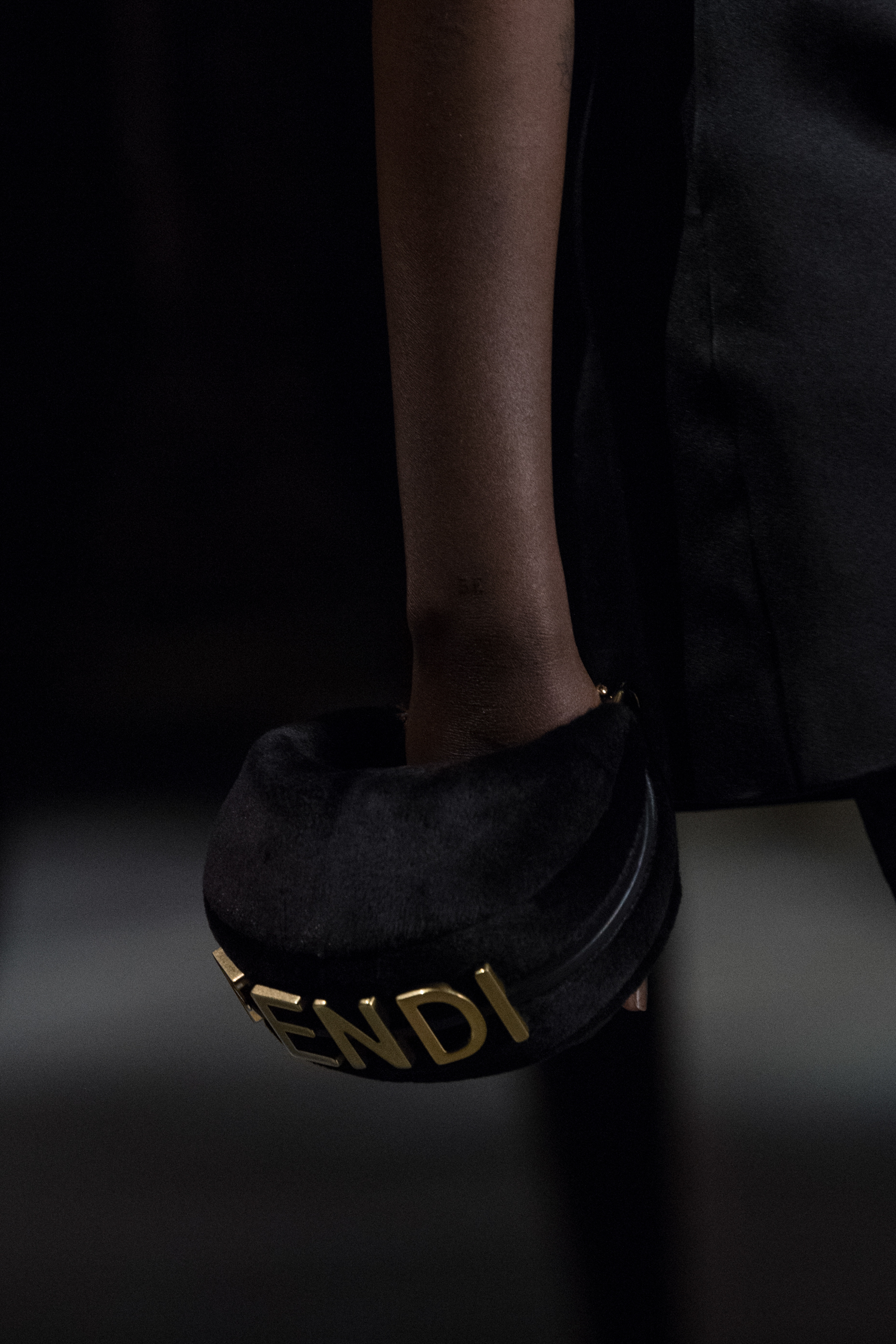 Fendi Spring 2022 Details Fashion Show