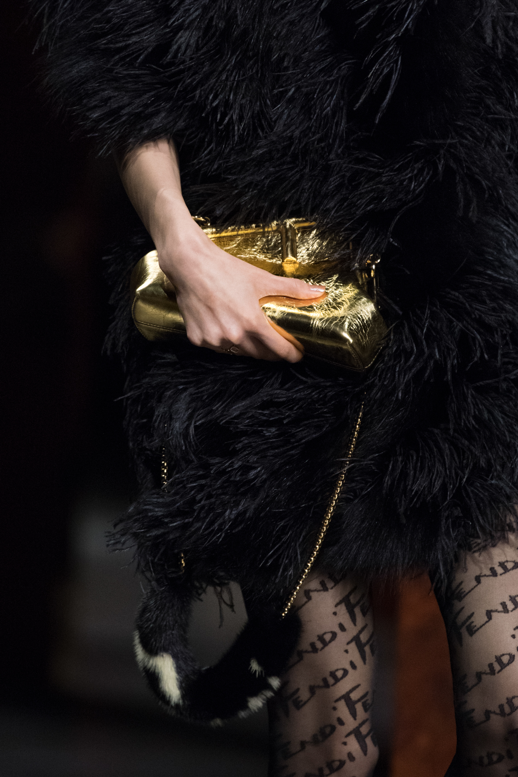 Fendi Spring 2022 Details Fashion Show