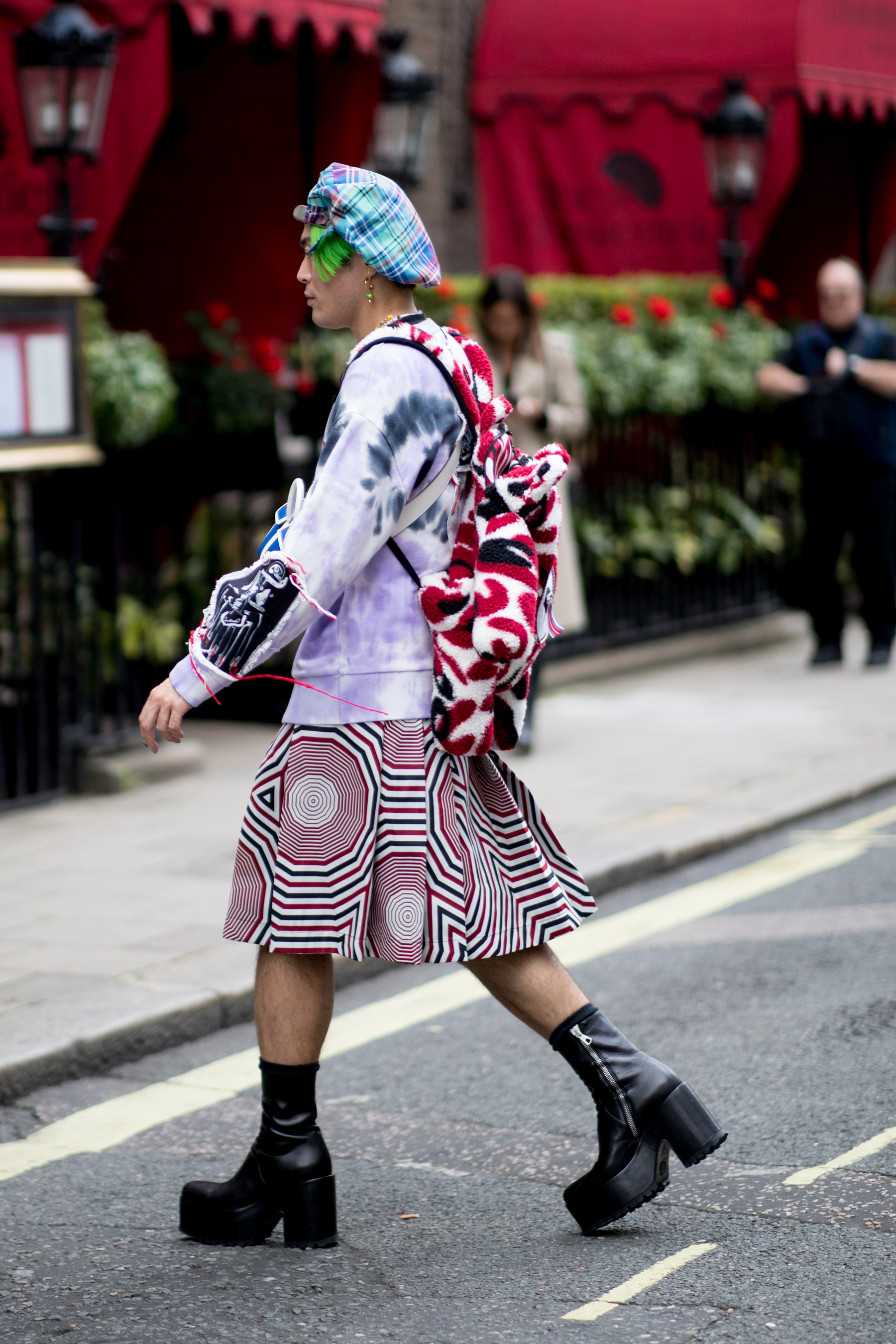 London Street Style Spring 2022 Day 4