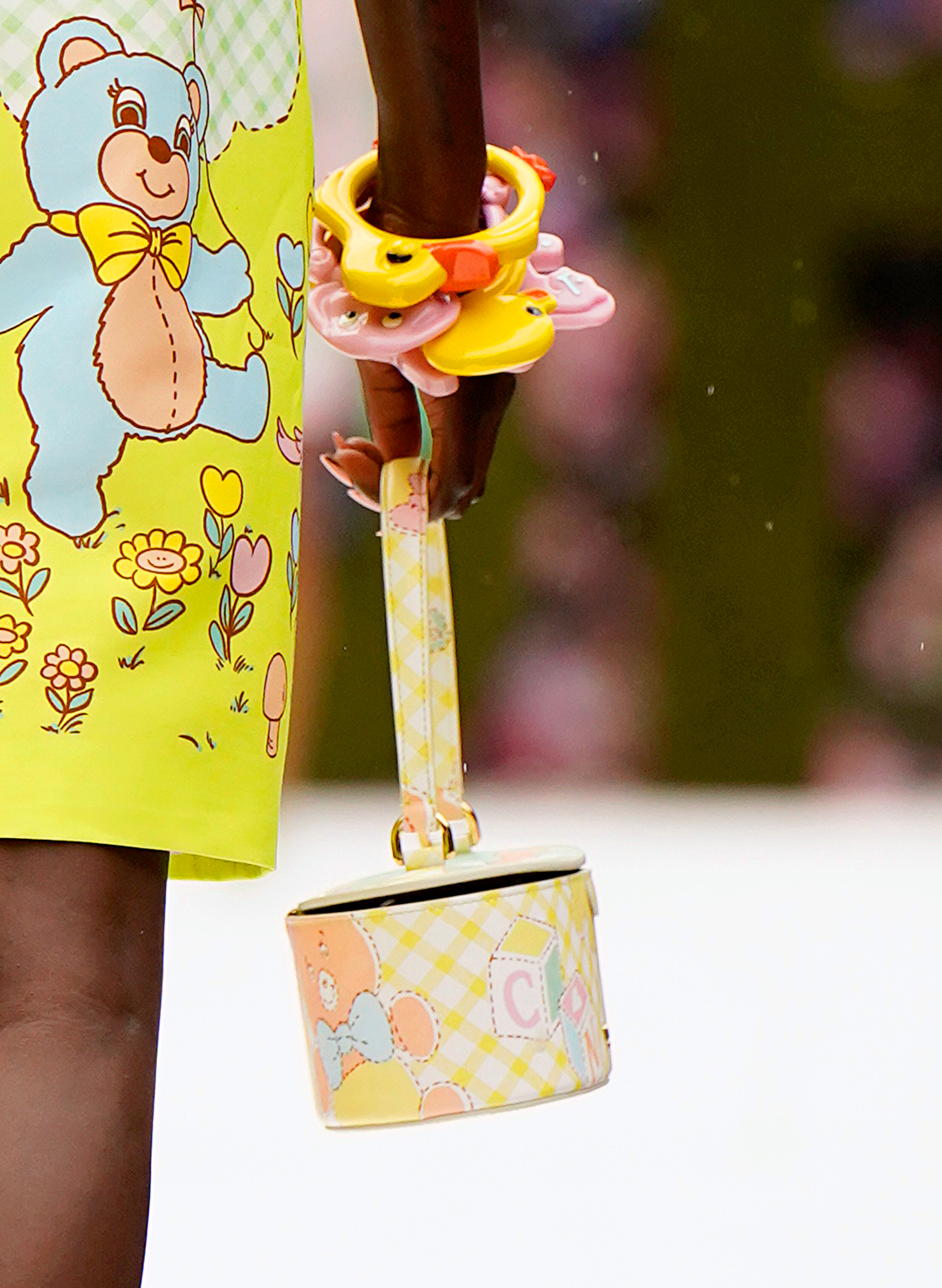 Moschino Spring 2022 Details Fashion Show