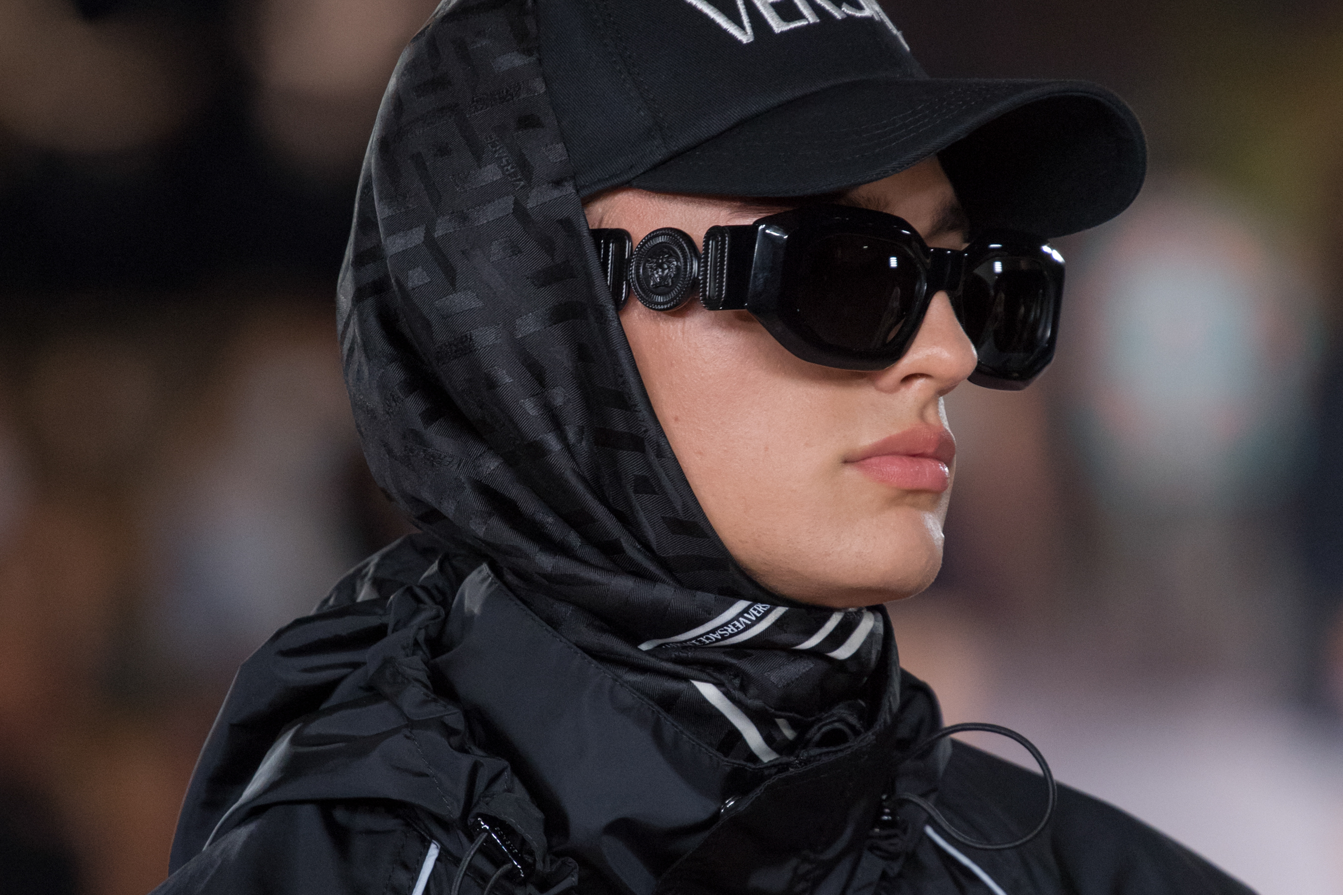Versace Spring 2022 Details Fashion Show