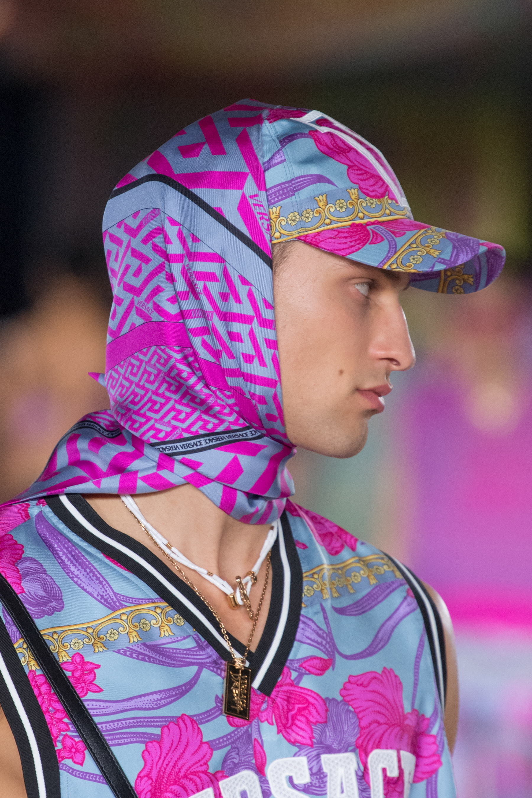 Versace Spring 2022 Details Fashion Show