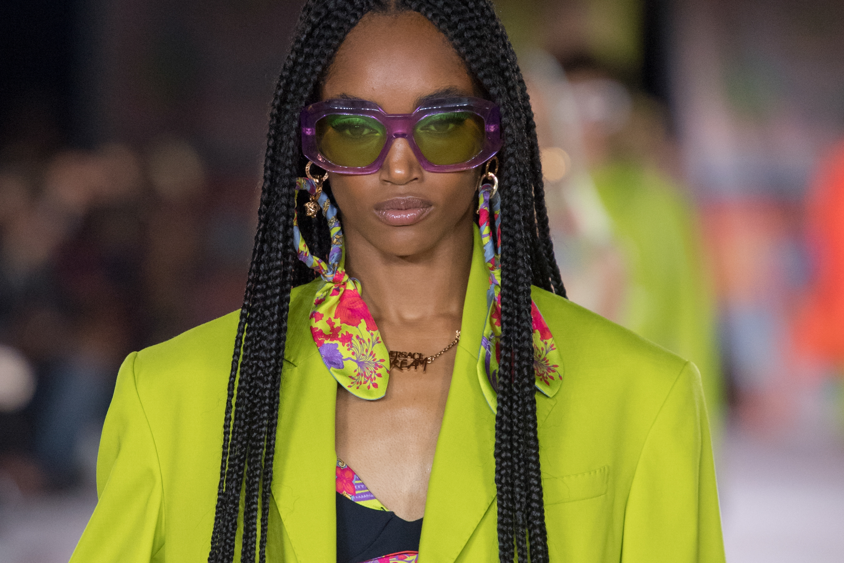 Versace Spring 2022 Details Fashion Show