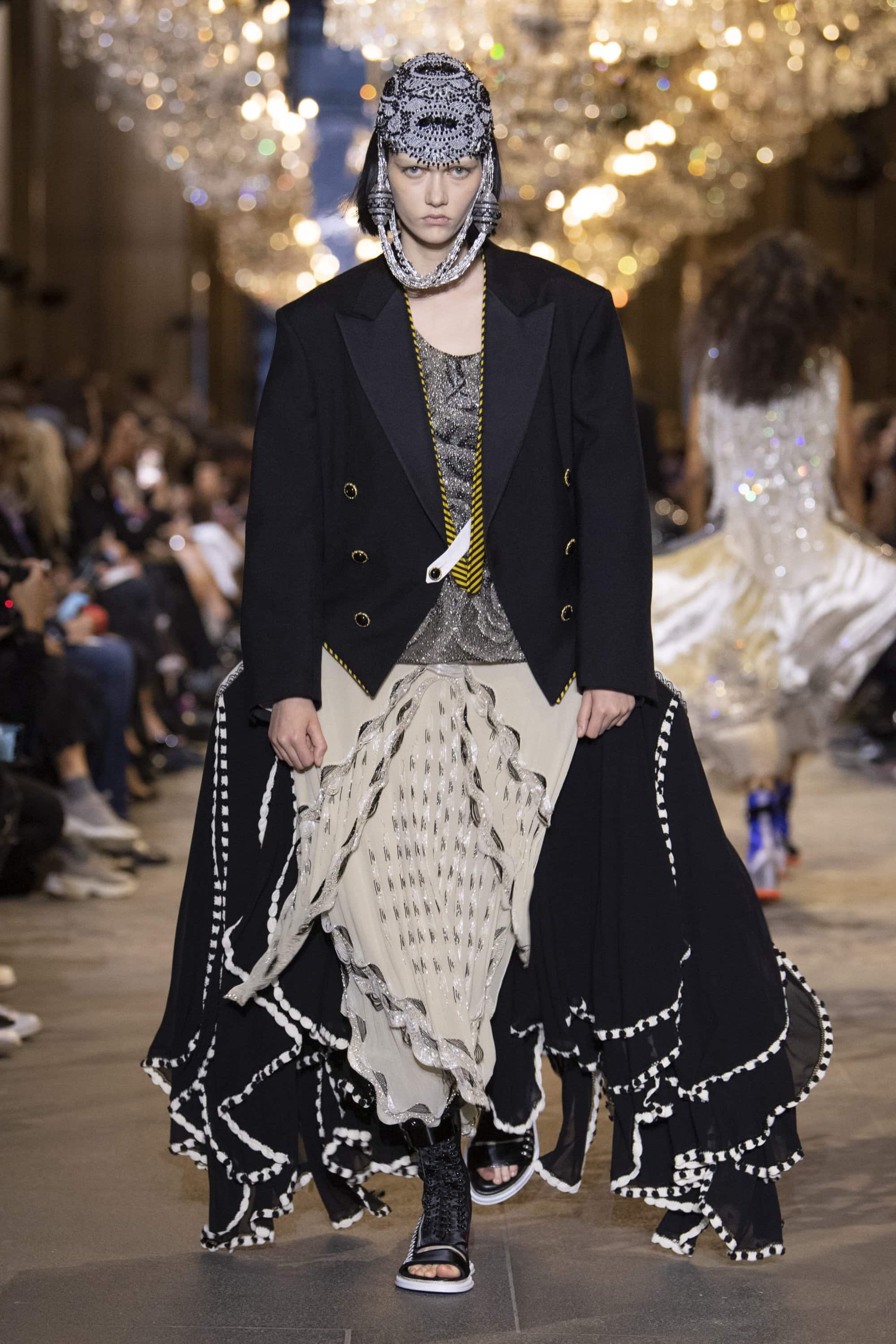 Louis Vuitton 2022 Resort Cruise Mens Looks Presentation  Denim Jeans  Fashion Week Runway Catwalks, Fashion Shows, Season Collections Lookbooks >  Fashion Forward Curation < Trendcast Trendsetting Forecast Styles Spring  Summer Fall