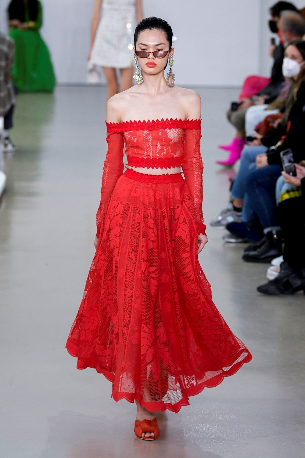 Giambattista Valli Spring 2022 Fashion Show