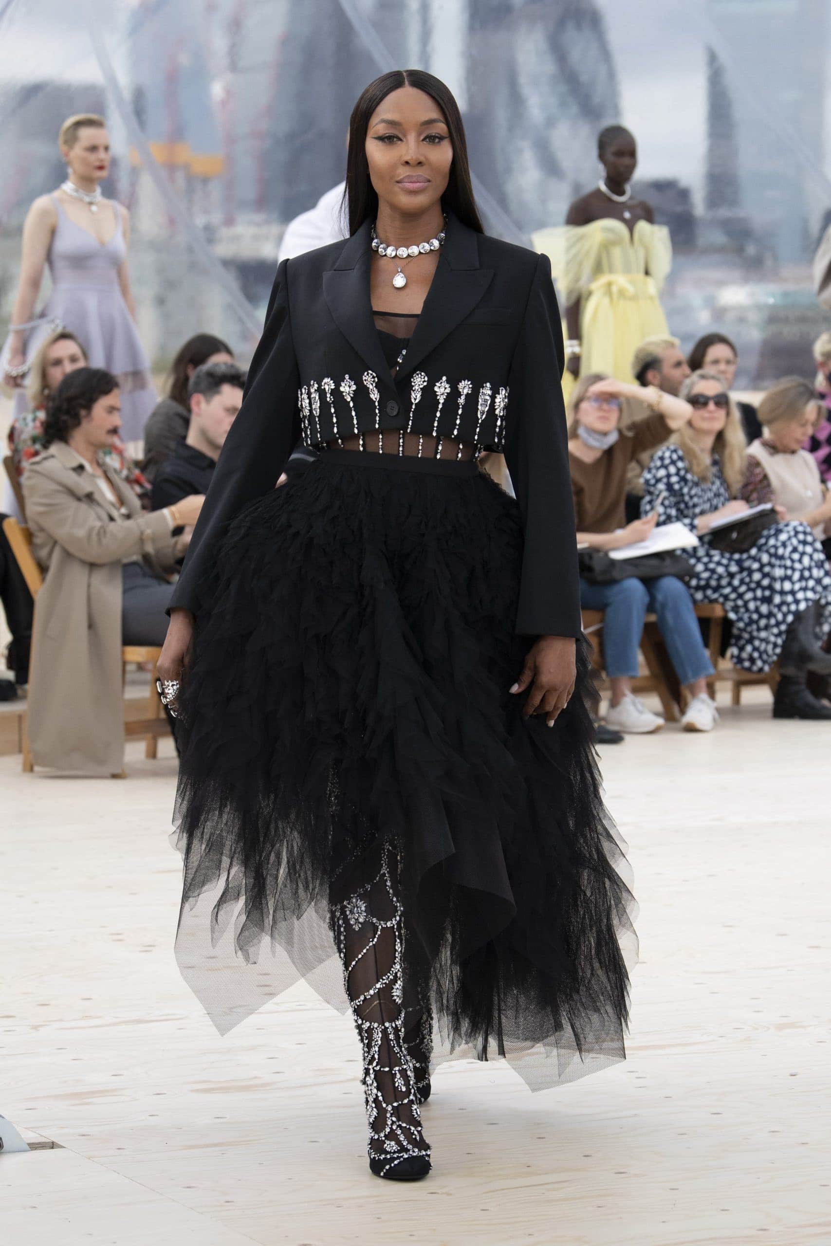 Alexander McQueen Spring 2022 Fashion Show Review The Impression