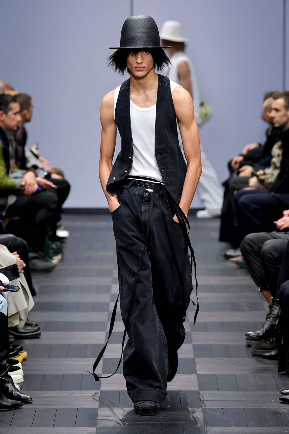 Ann Demeulemeester Spring 2022 Fashion Show | The Impression
